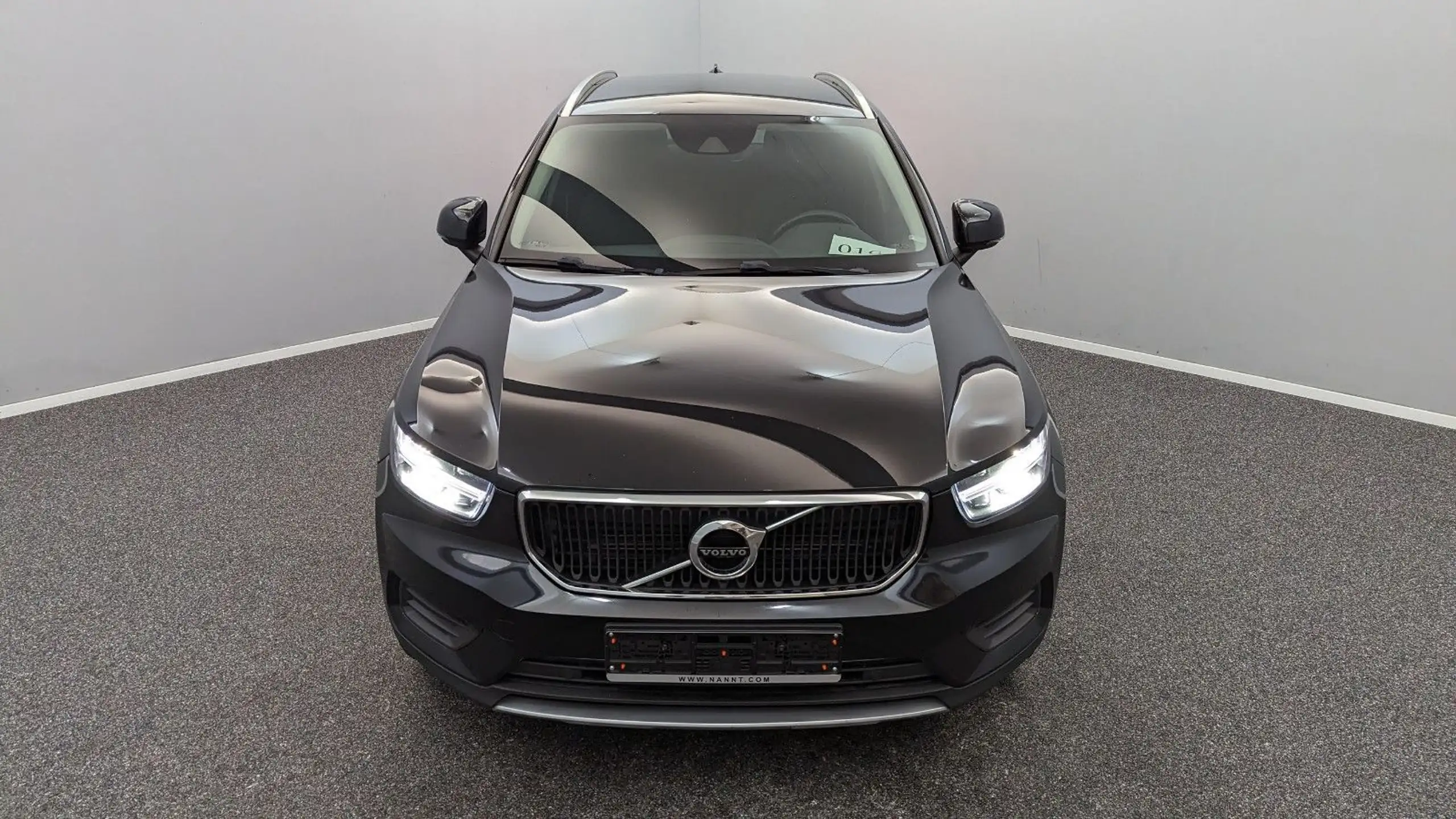 Volvo - XC40