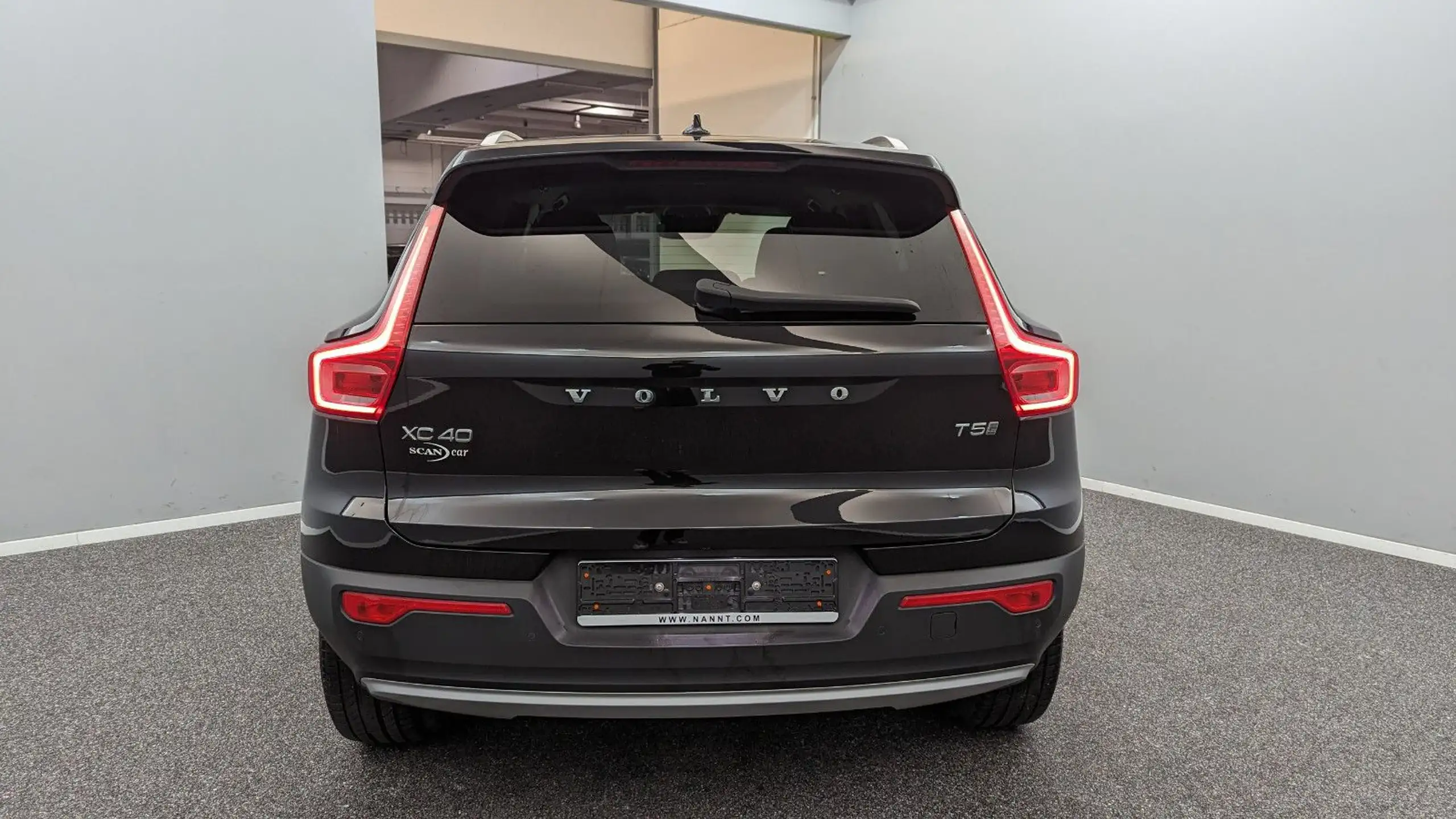 Volvo - XC40