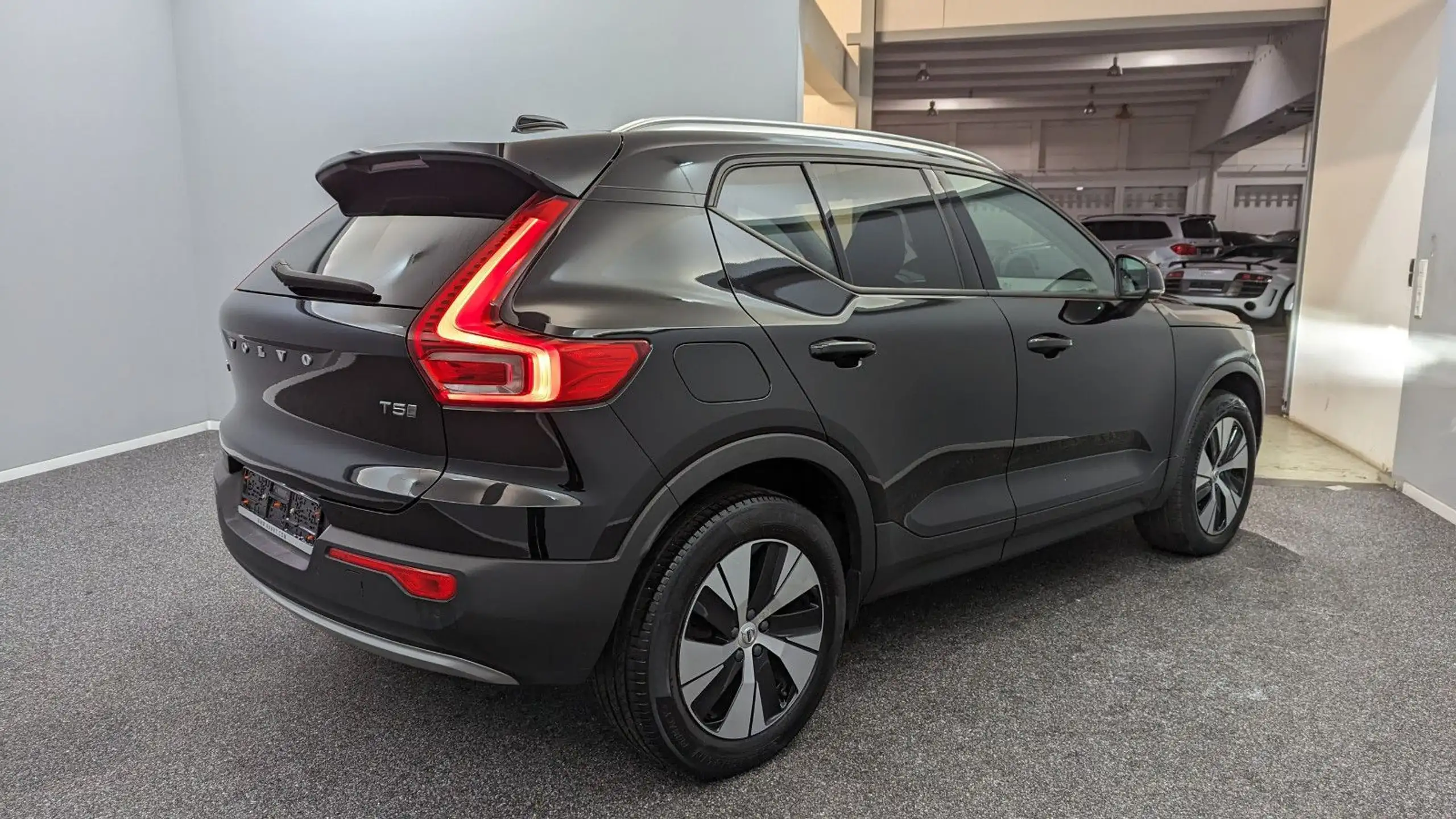 Volvo - XC40