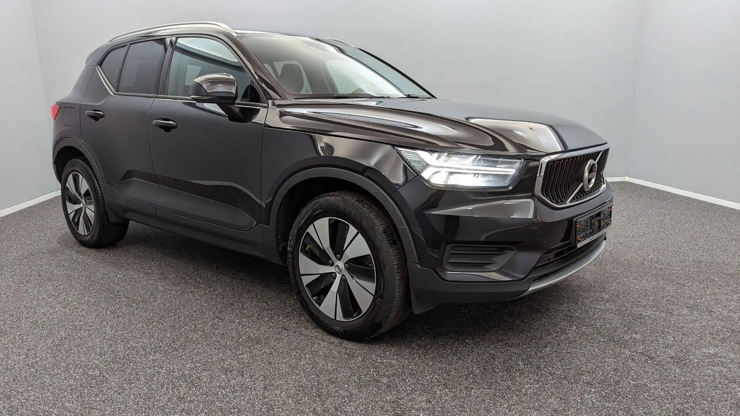 Volvo - XC40