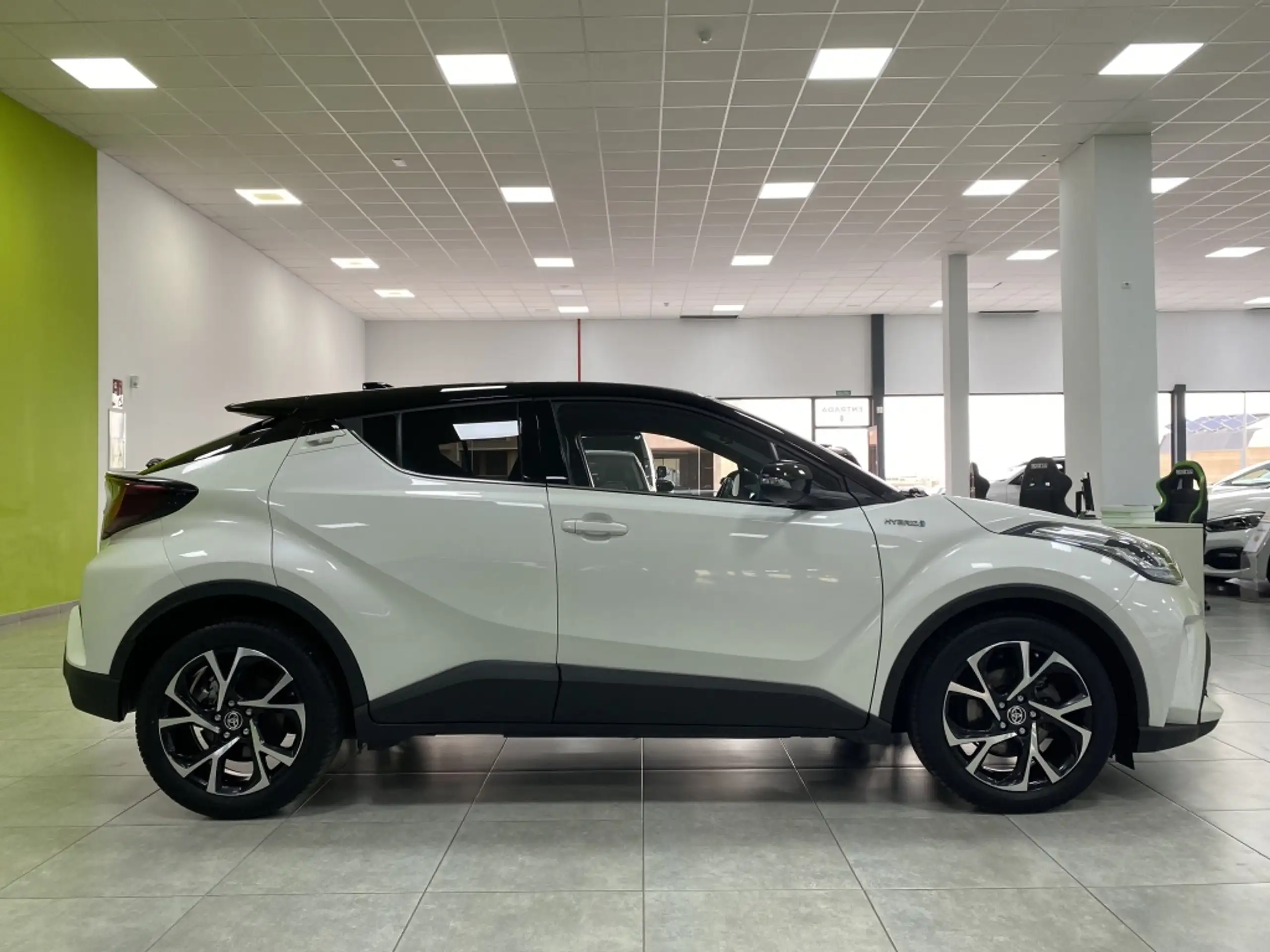 Toyota - C-HR