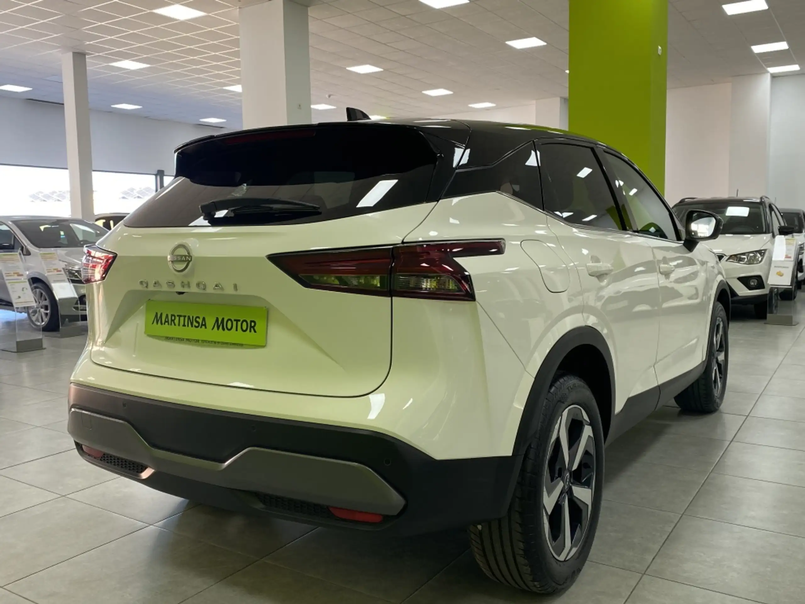 Nissan - Qashqai