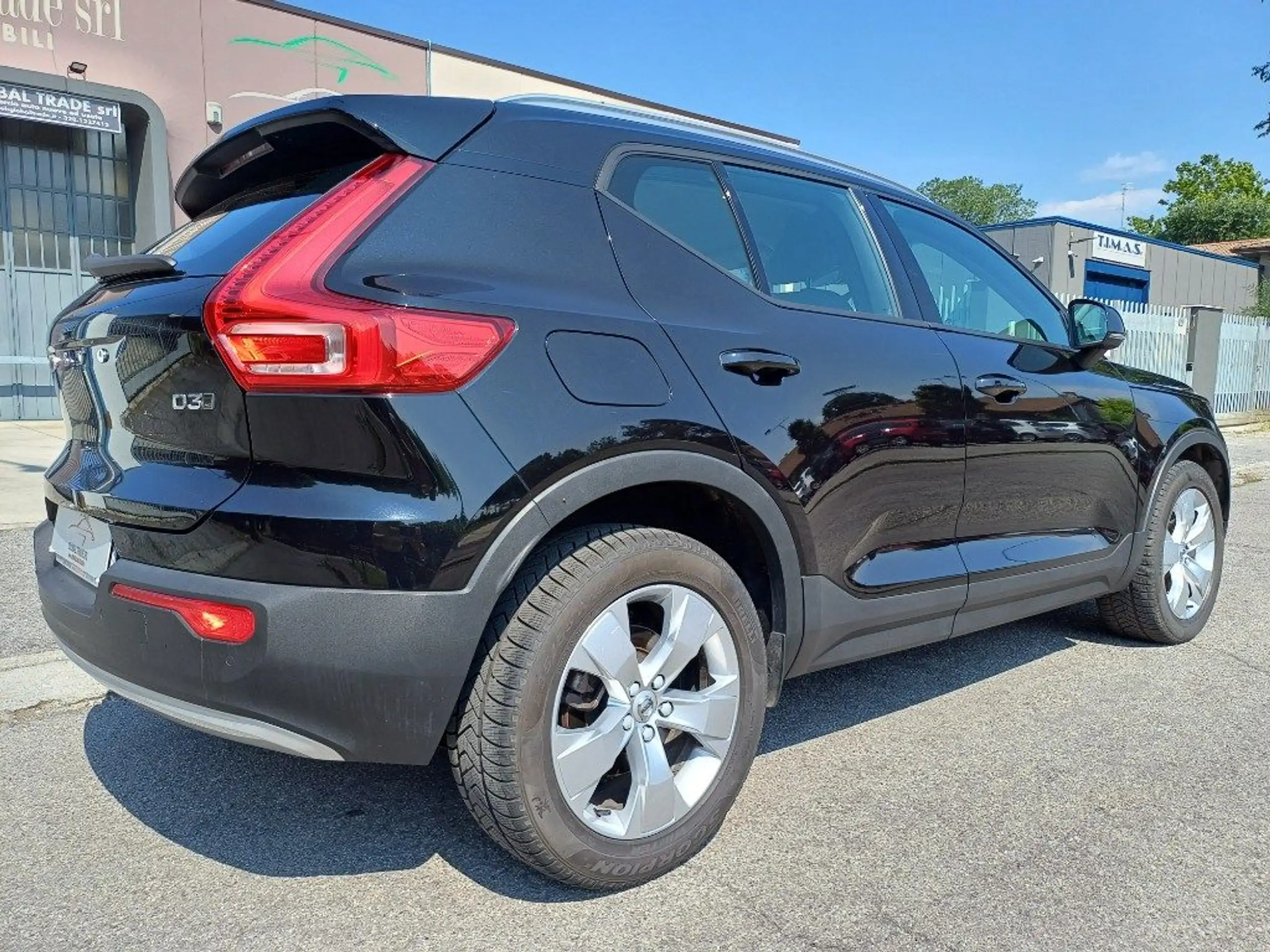 Volvo - XC40