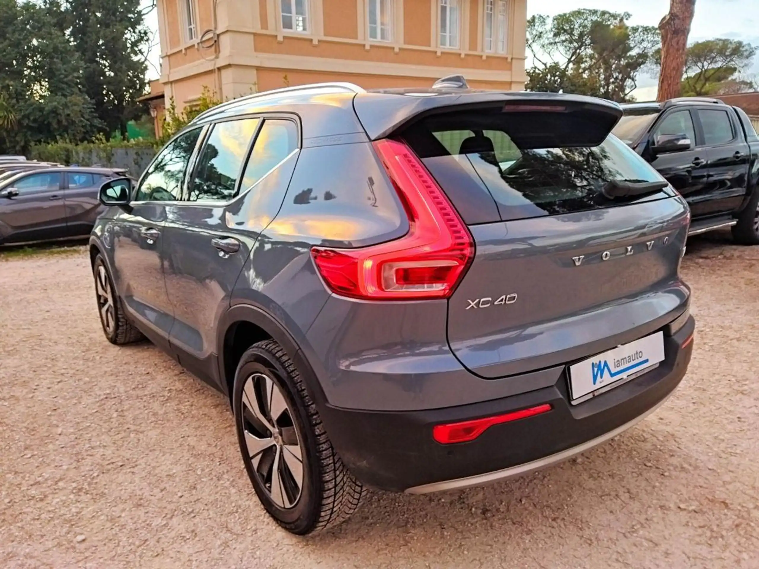 Volvo - XC40