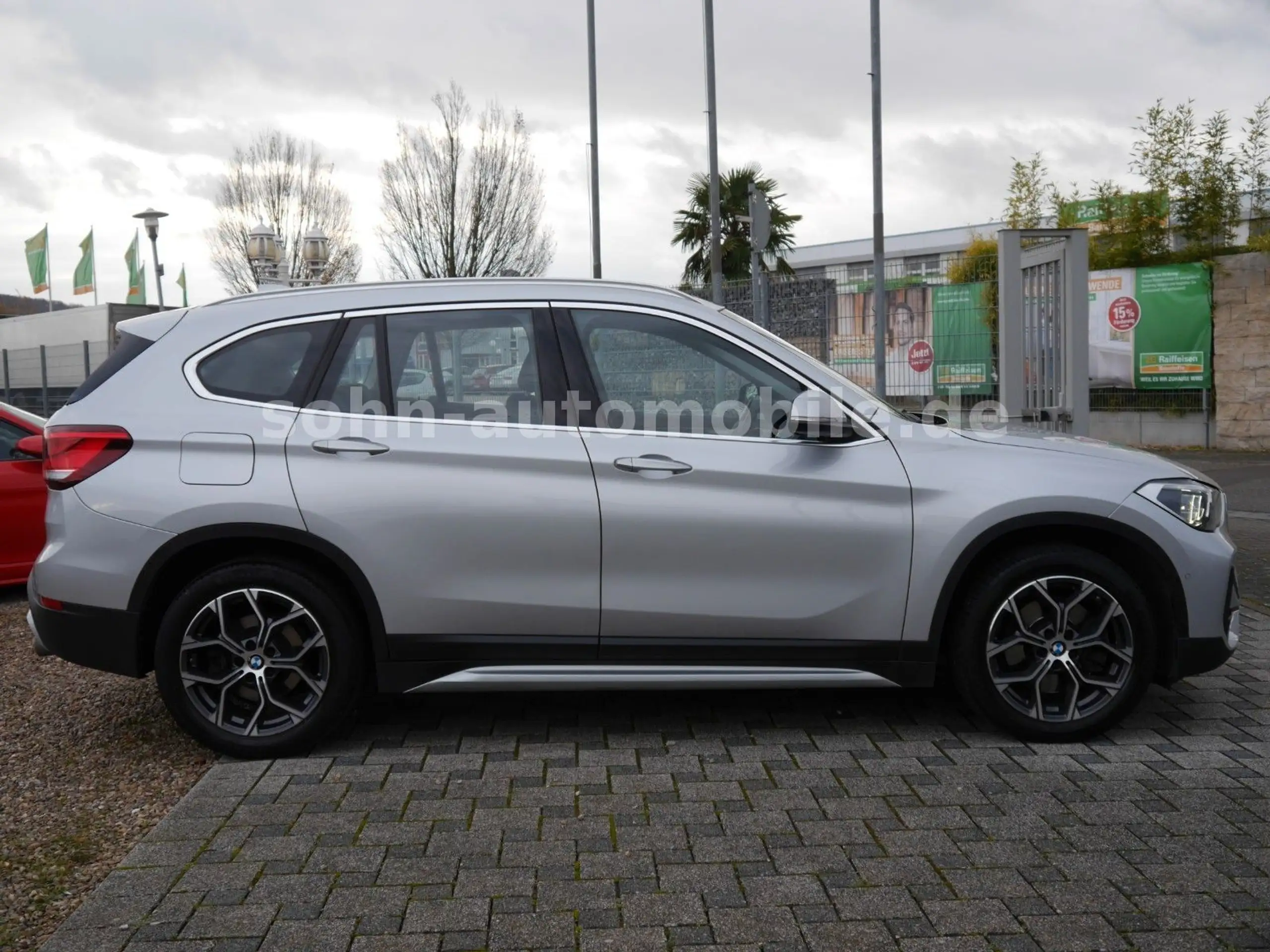 BMW - X1