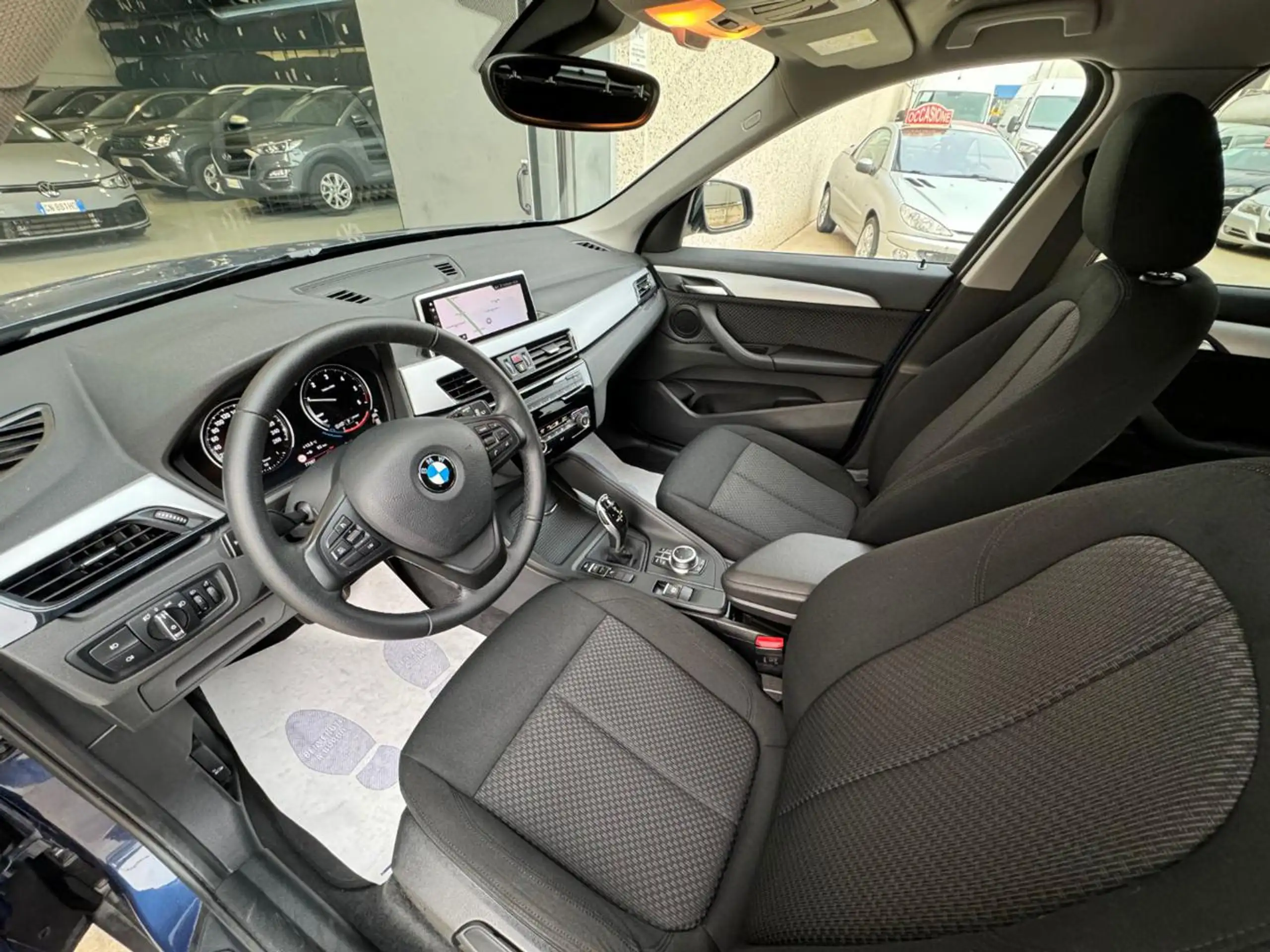 BMW - X1