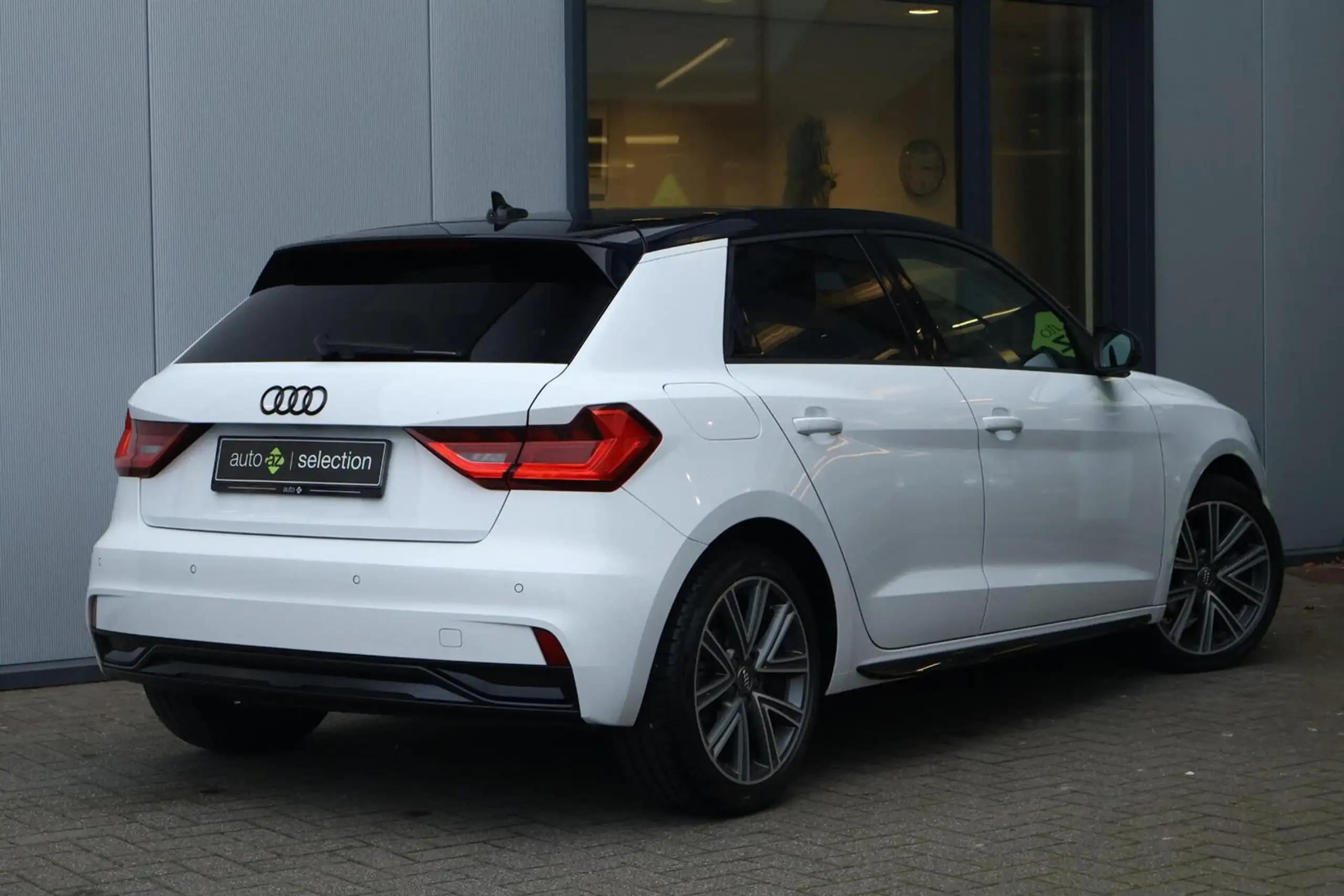 Audi - A1