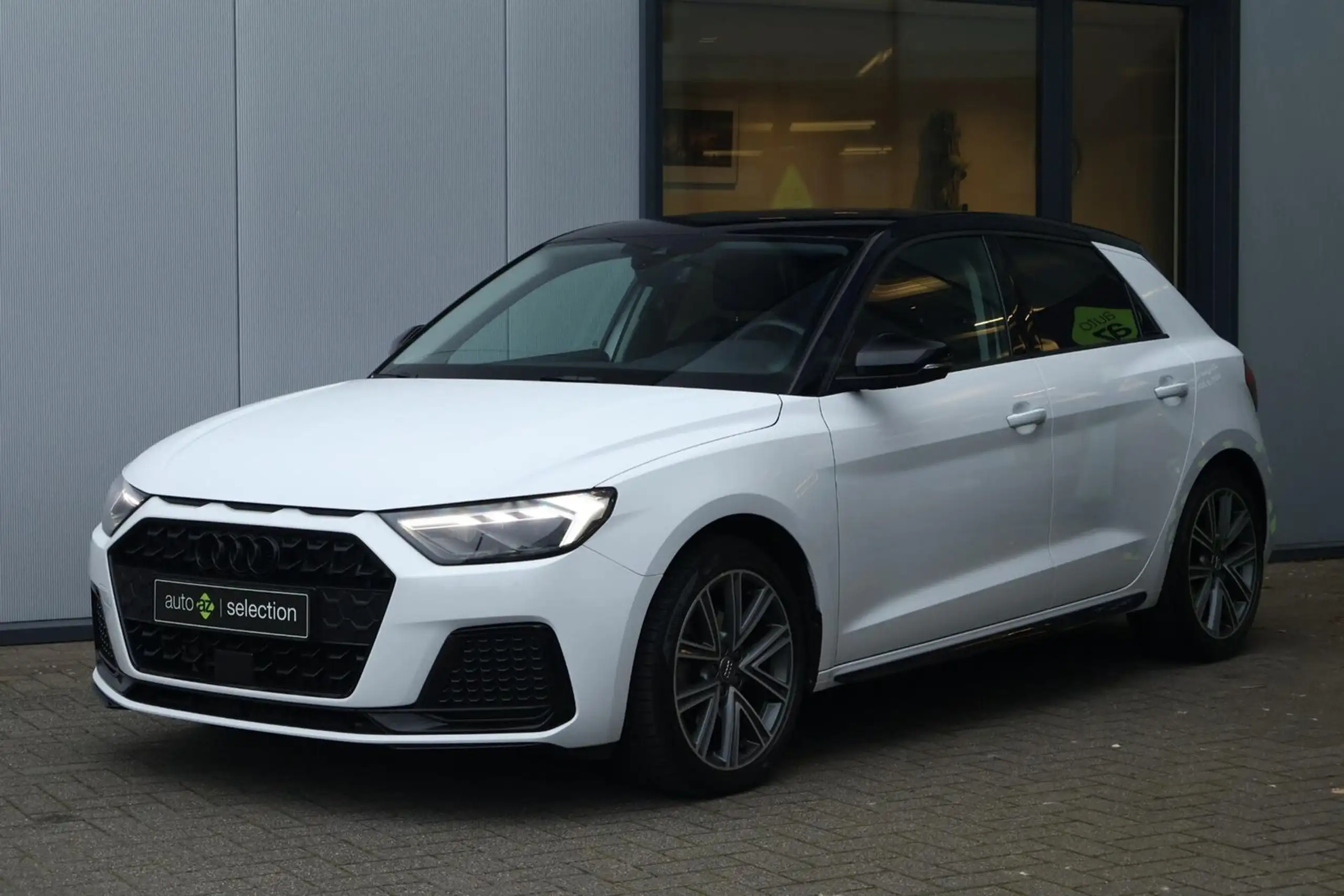 Audi - A1