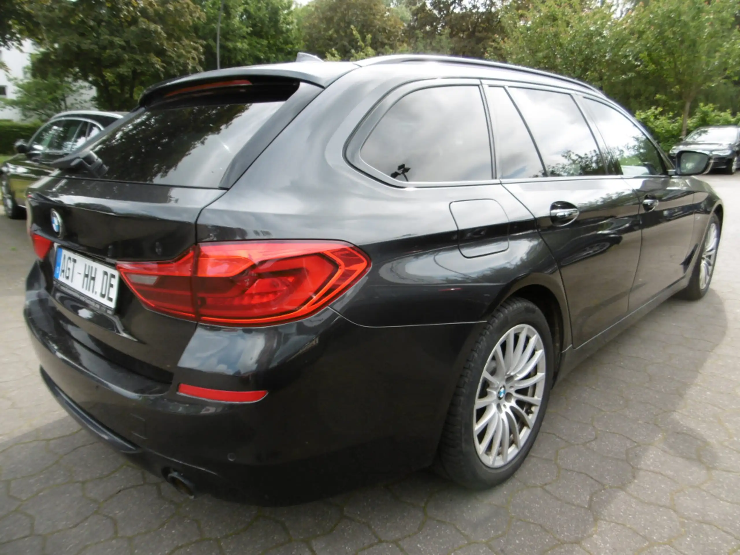 BMW - 520