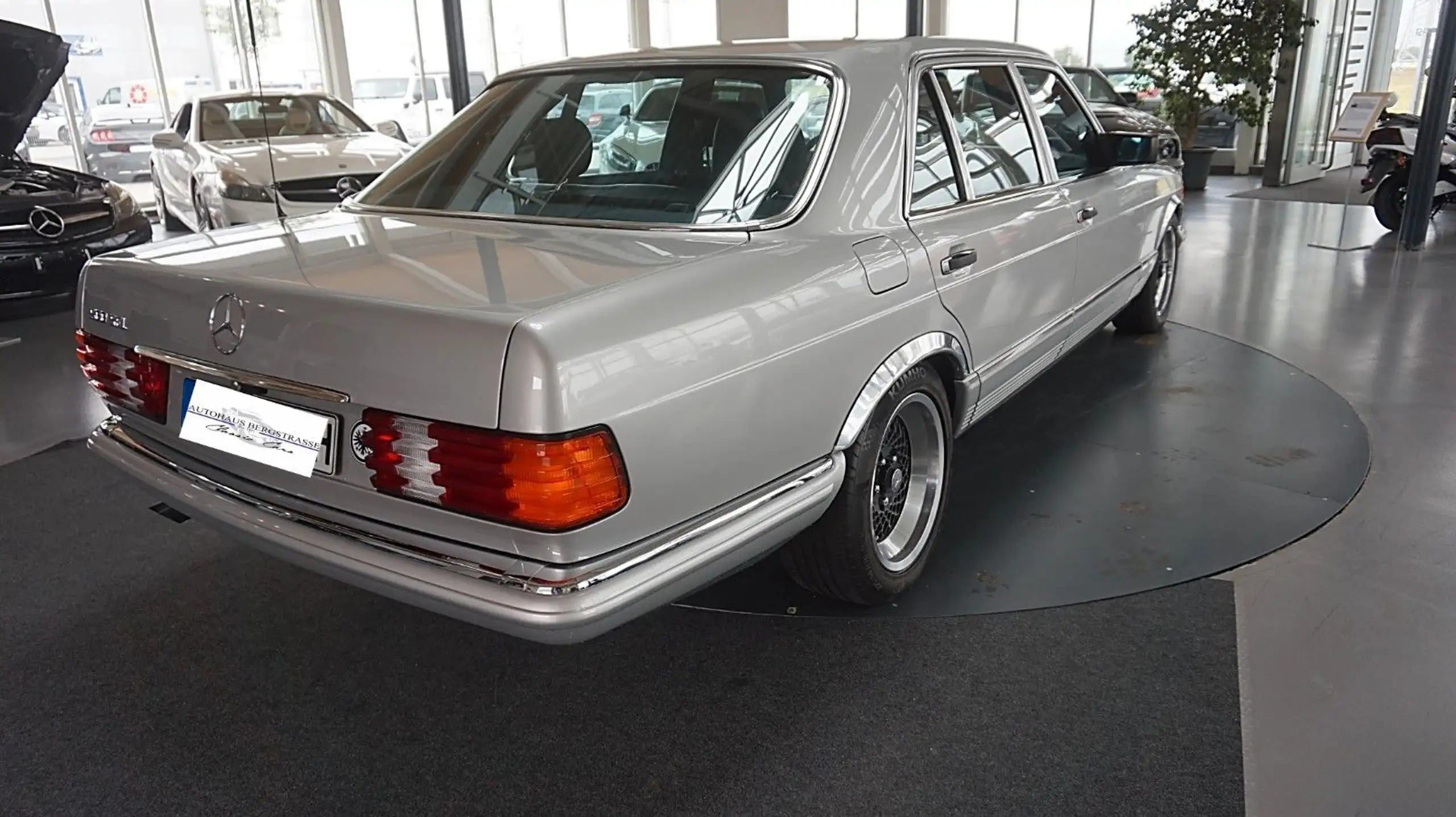 Mercedes-Benz - S 500