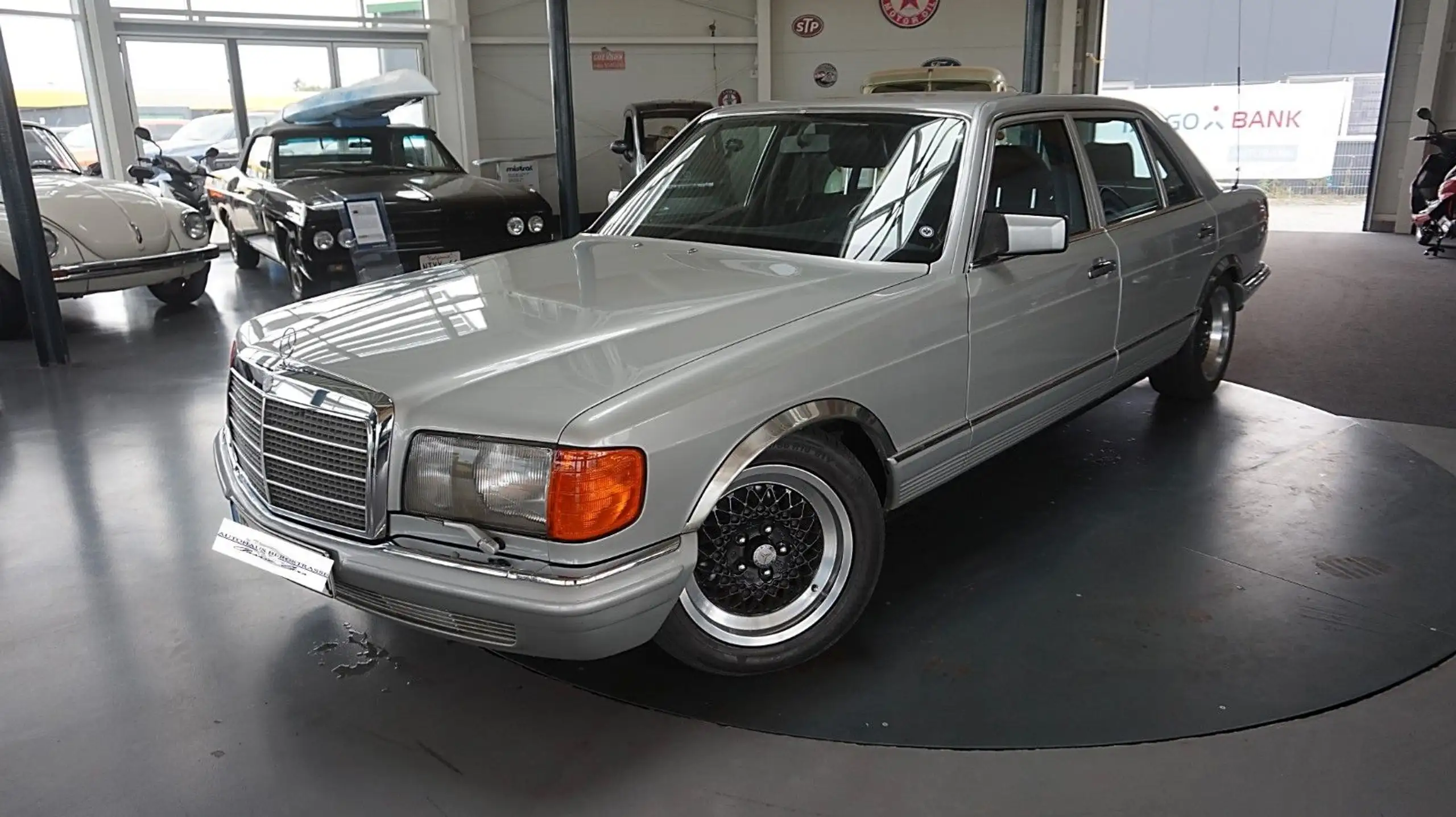 Mercedes-Benz S 500 1985