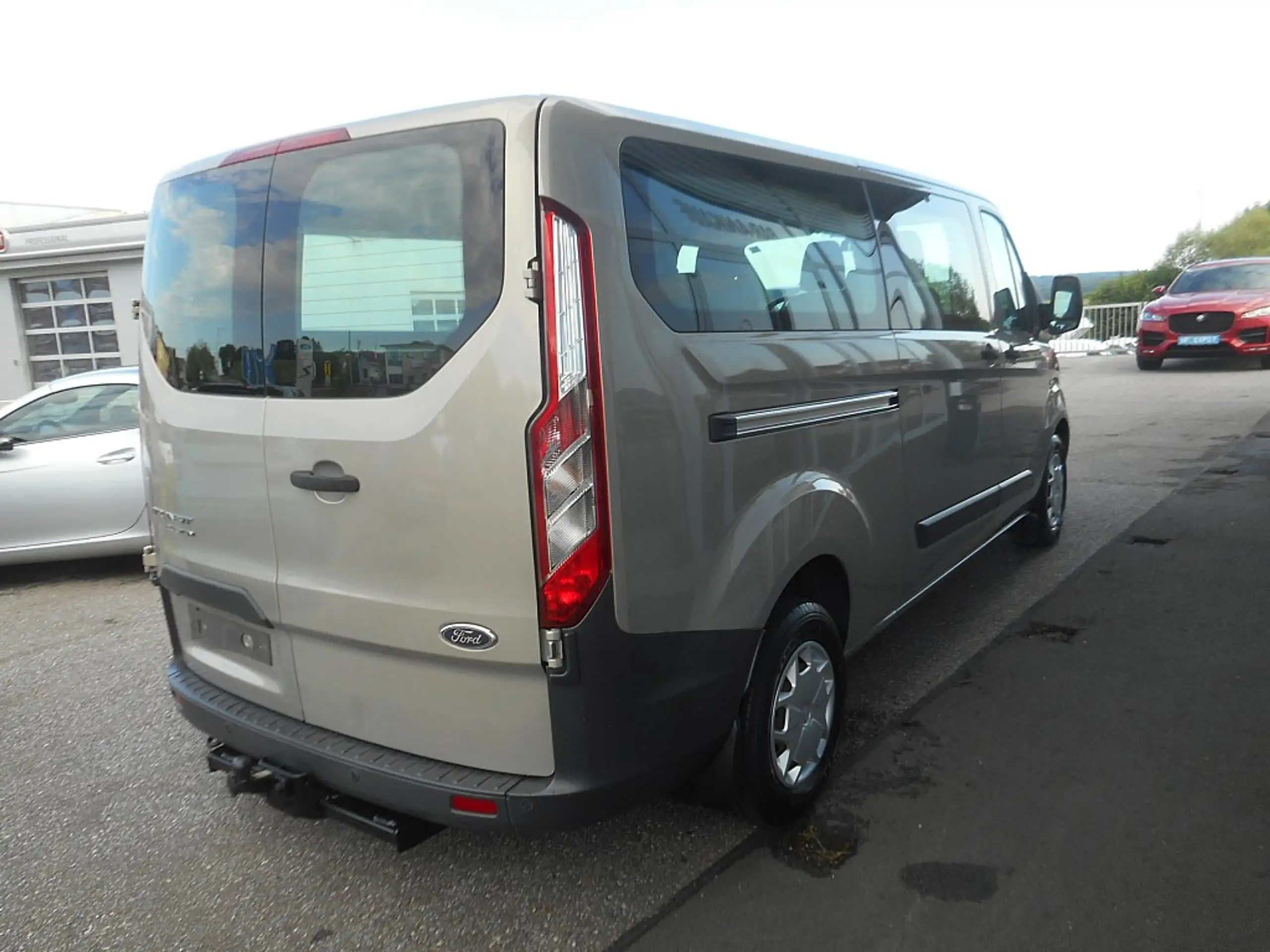 Ford - Transit Custom