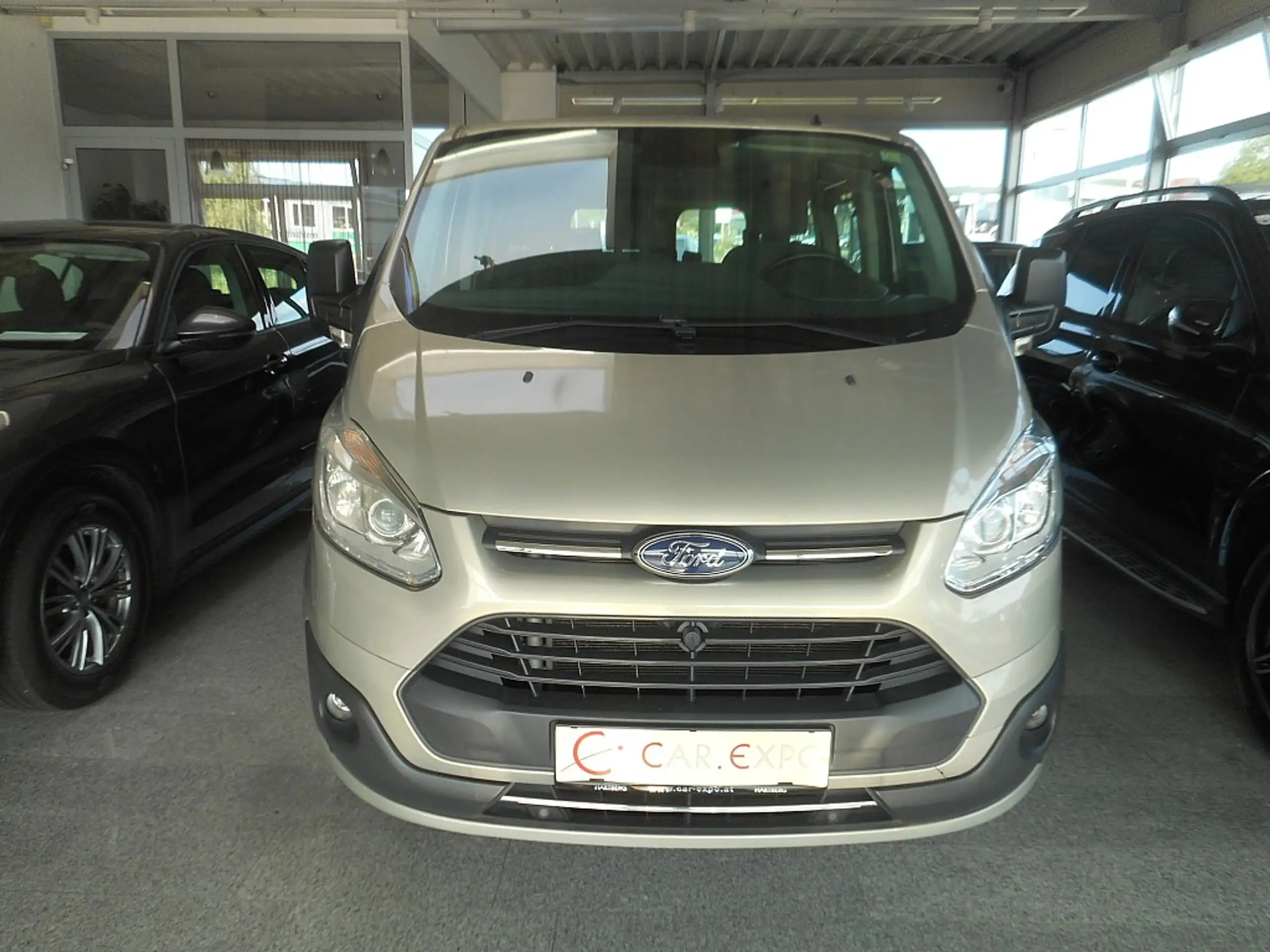 Ford - Transit Custom