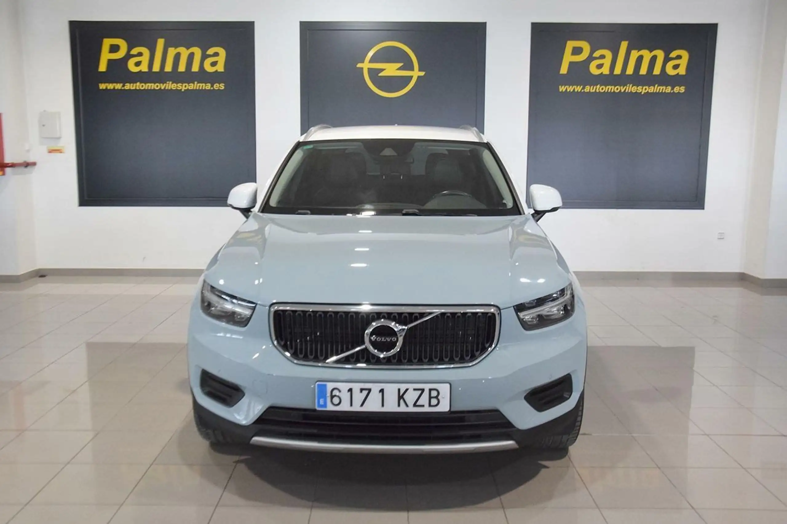 Volvo - XC40