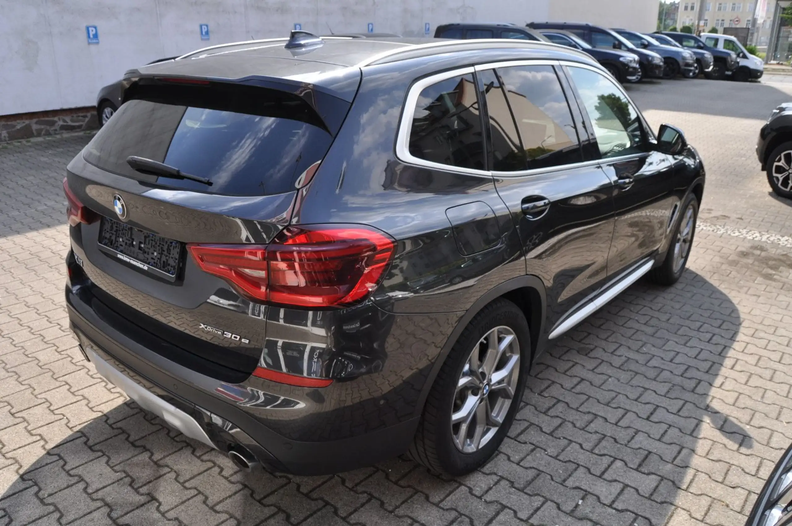 BMW - X3