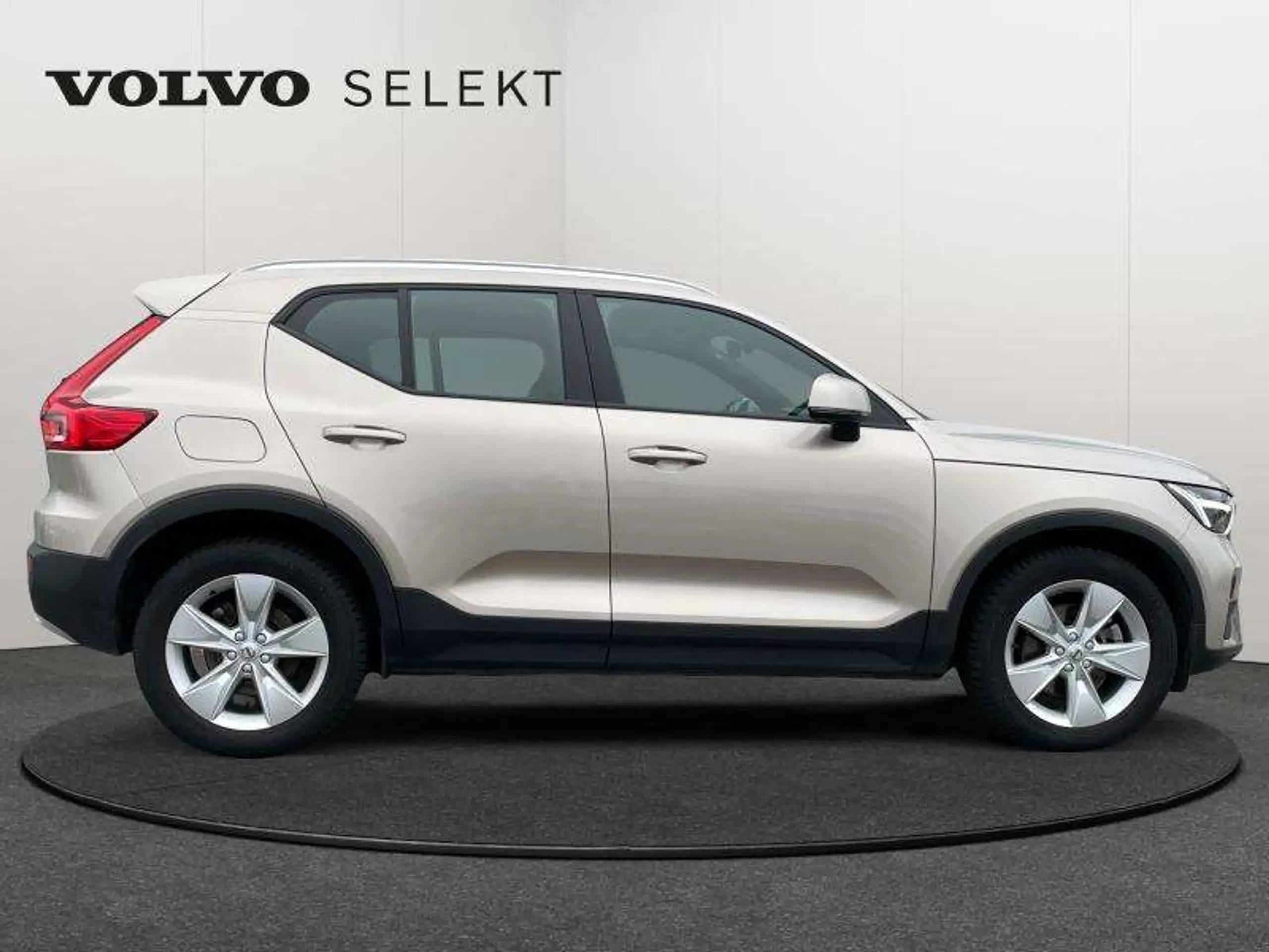 Volvo - XC40