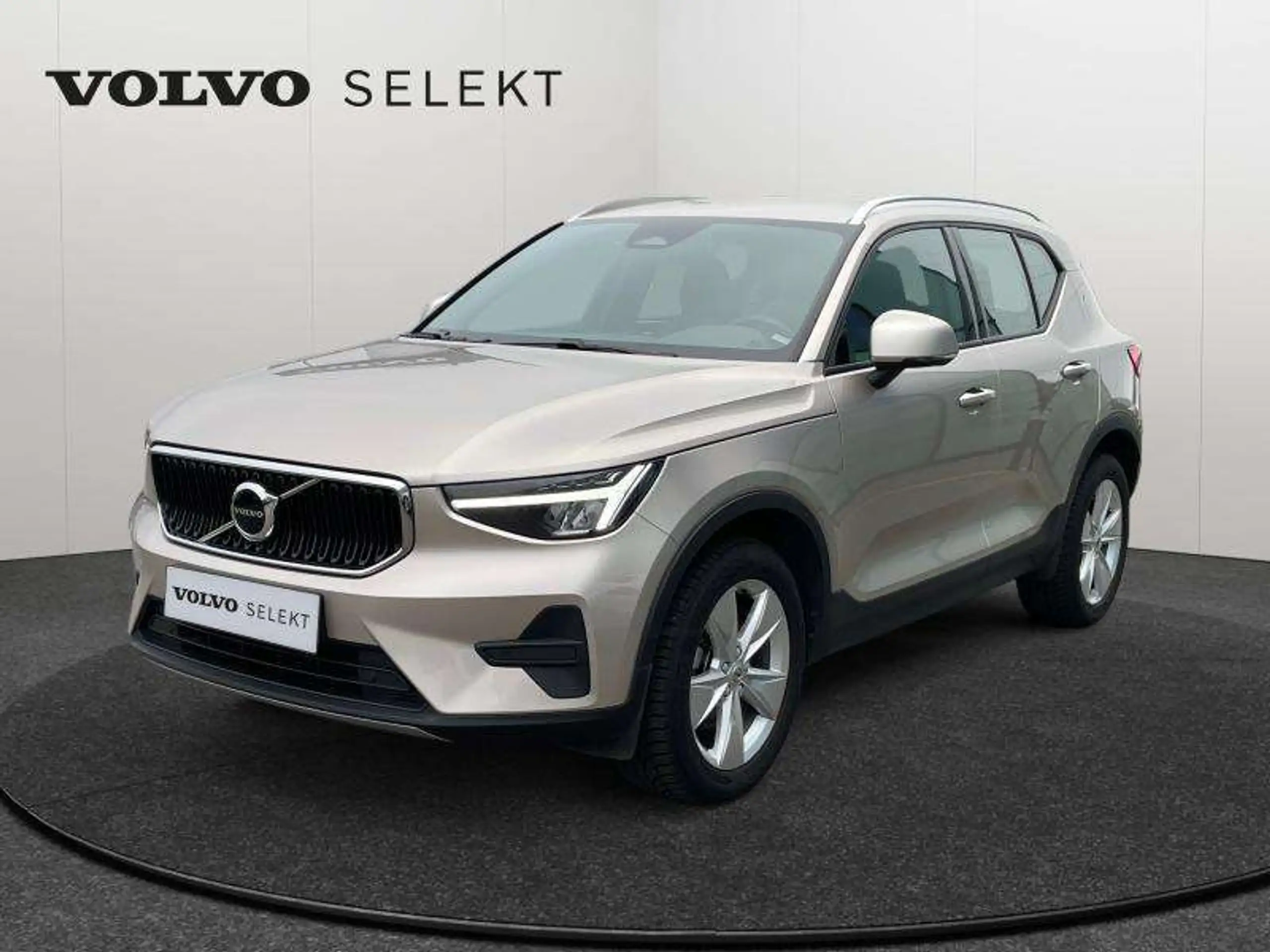 Volvo - XC40