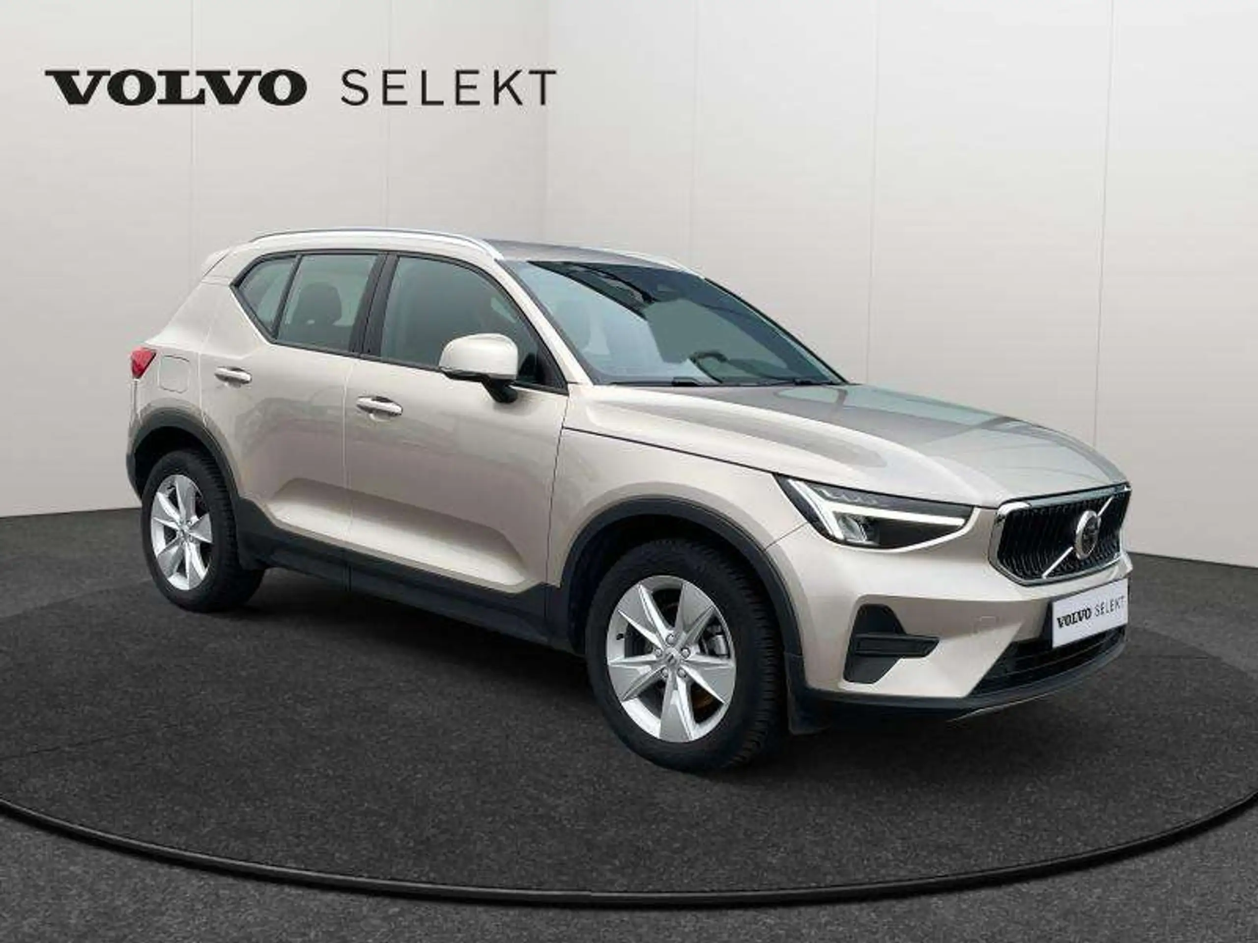 Volvo - XC40