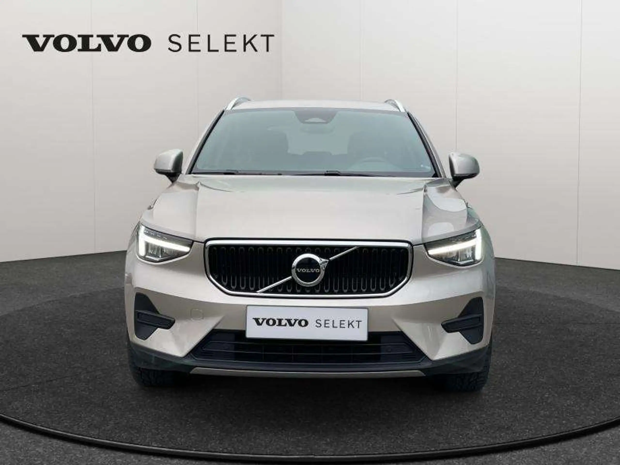 Volvo - XC40