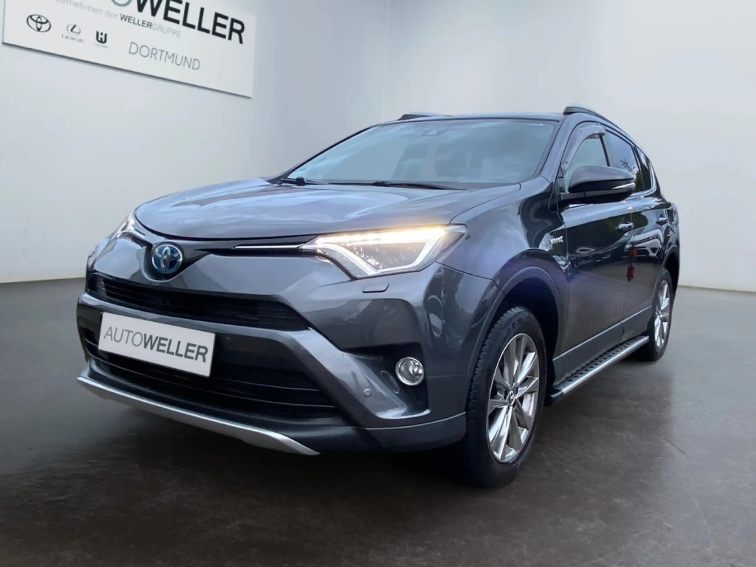 Toyota - RAV 4