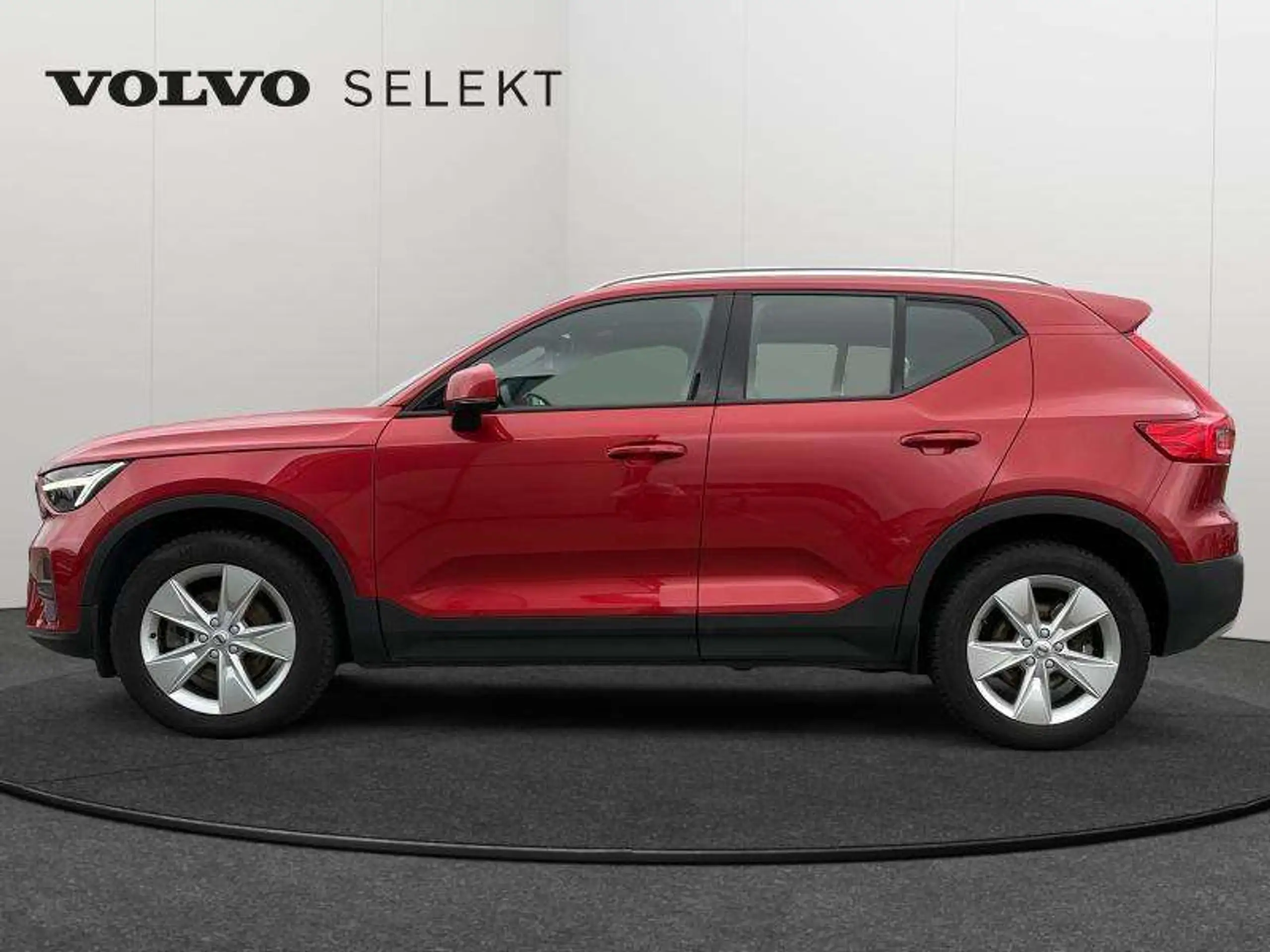 Volvo - XC40