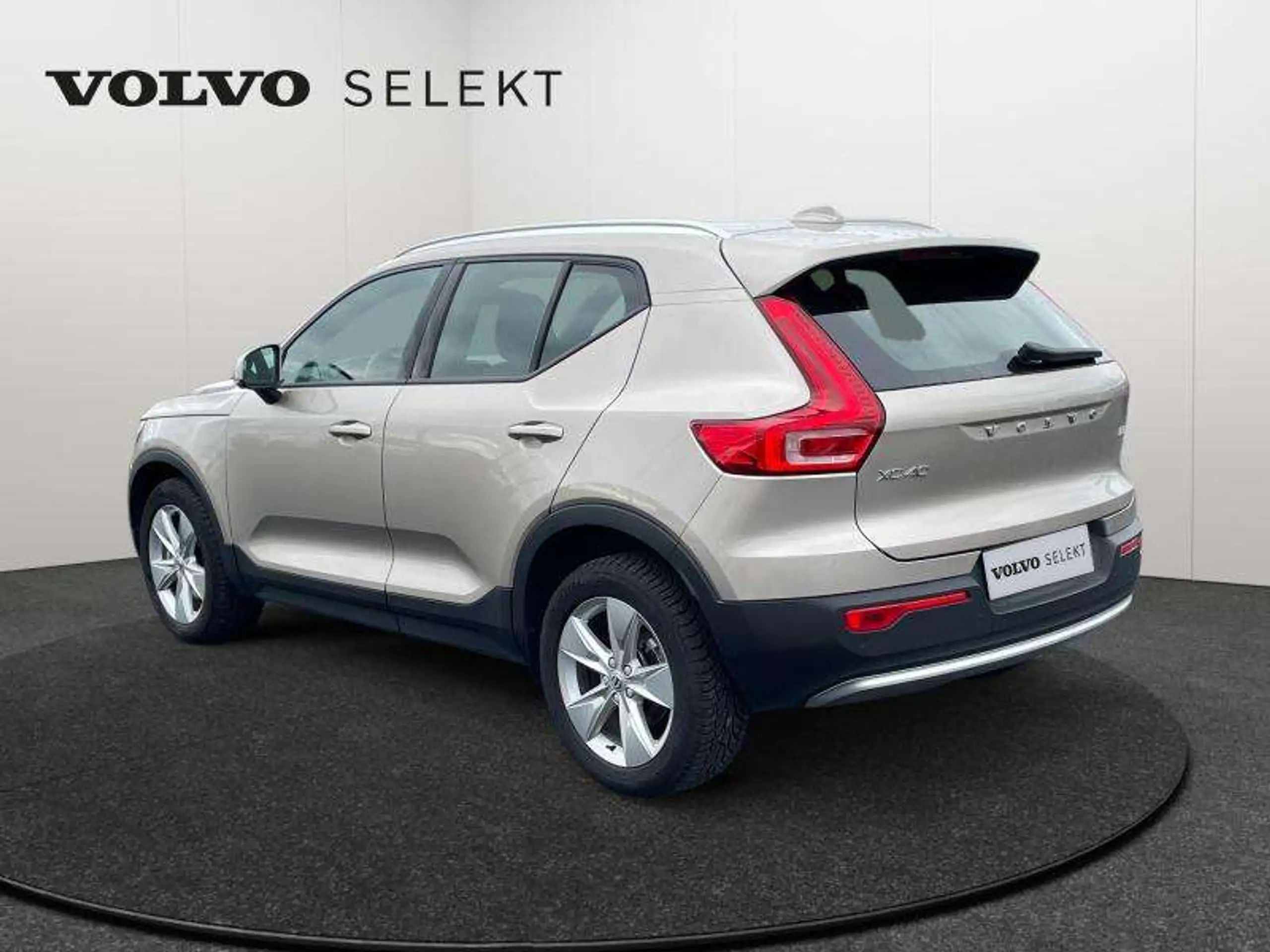 Volvo - XC40