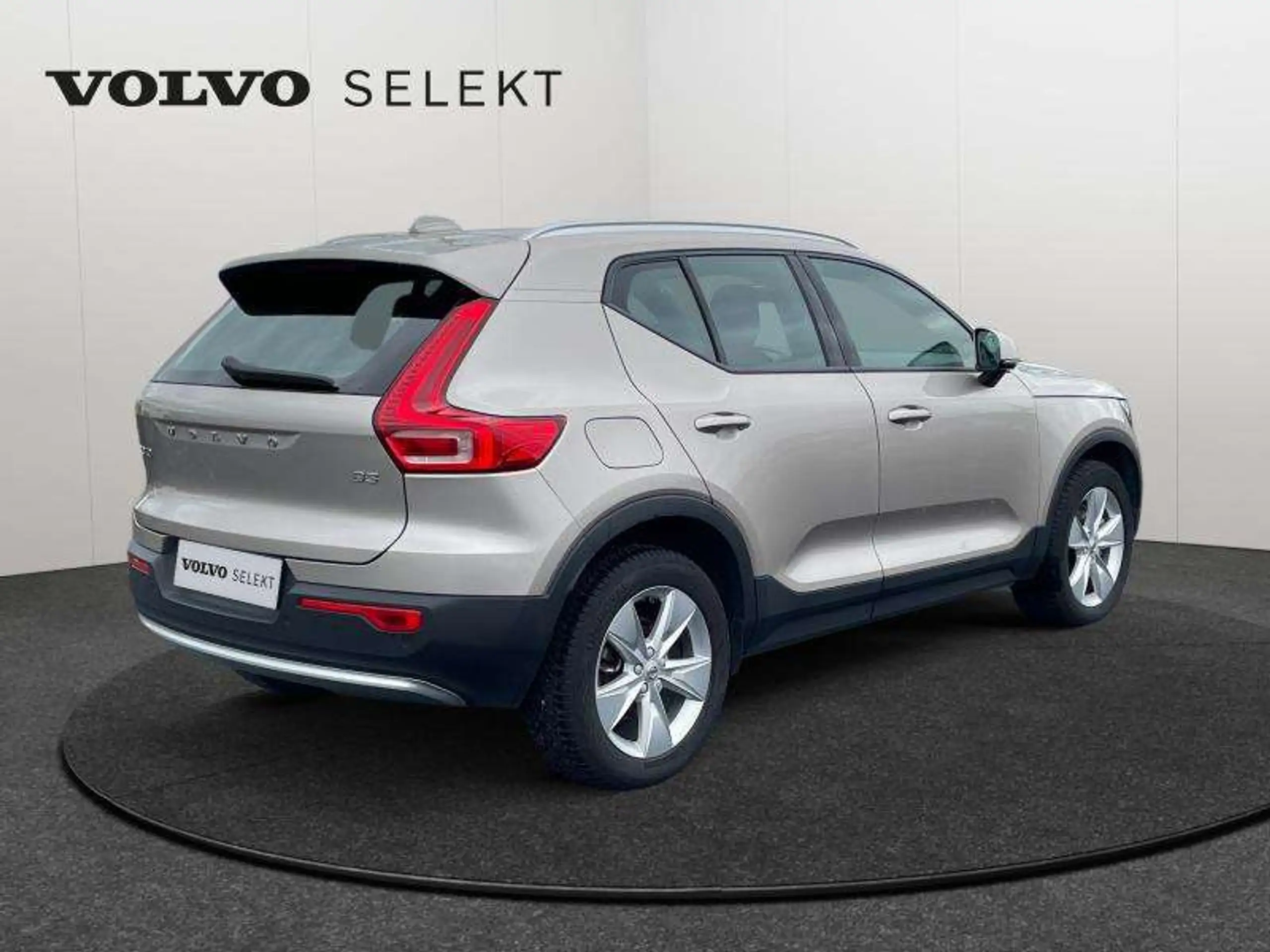 Volvo - XC40