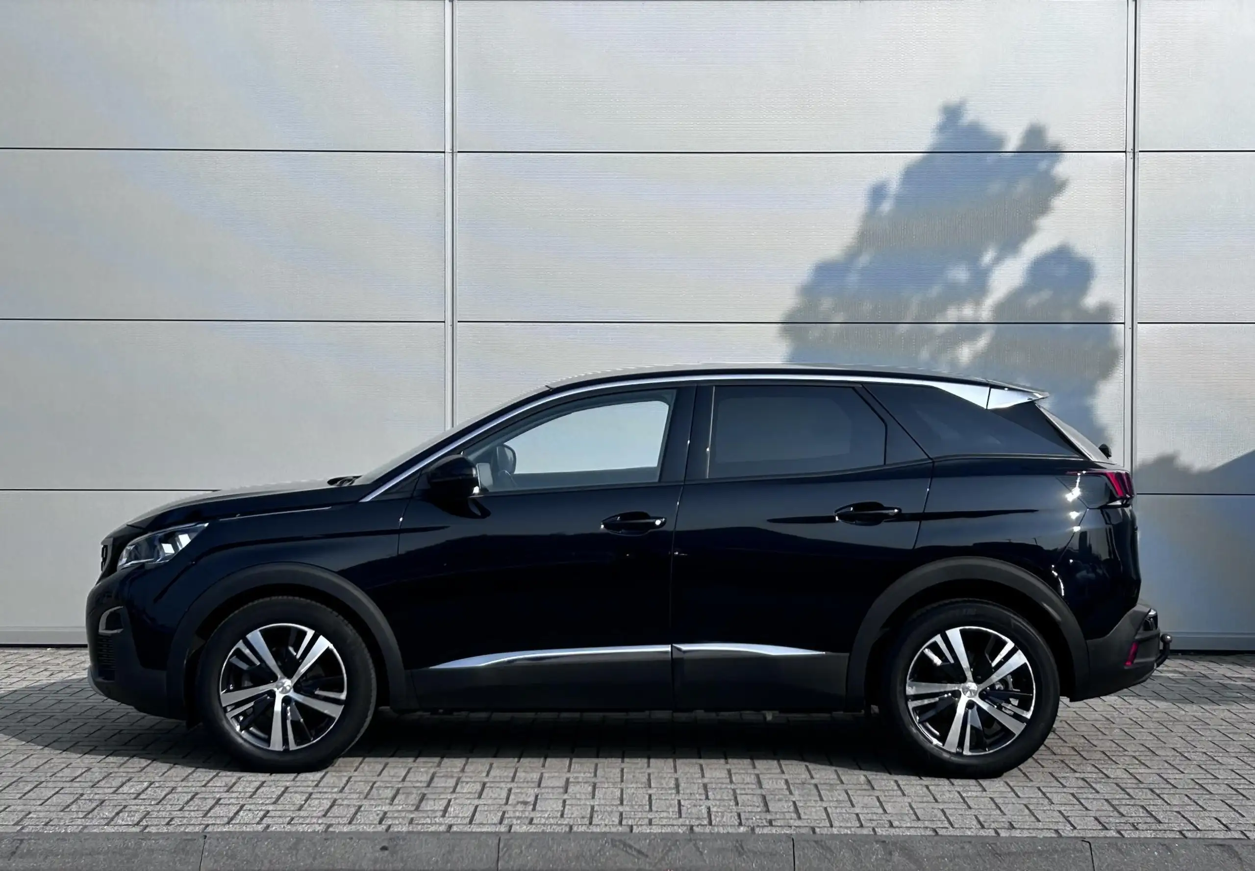 Peugeot - 3008