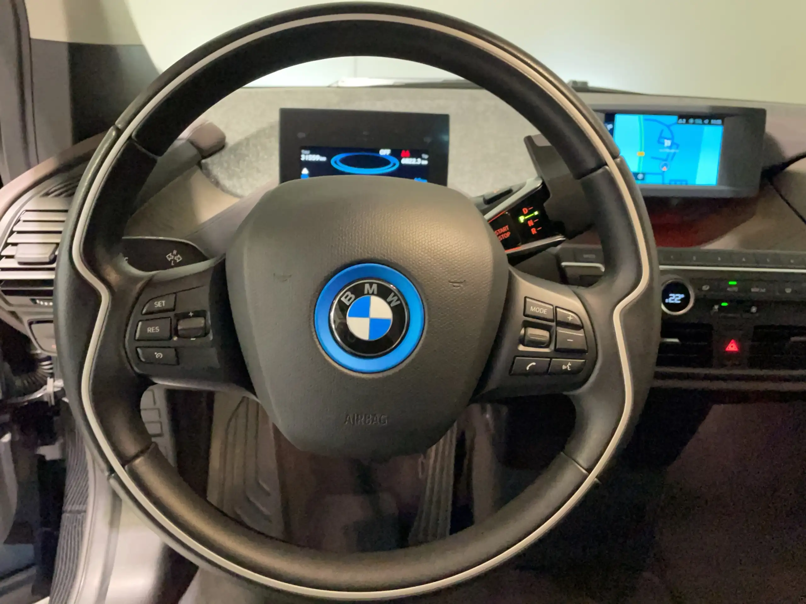 BMW - i3