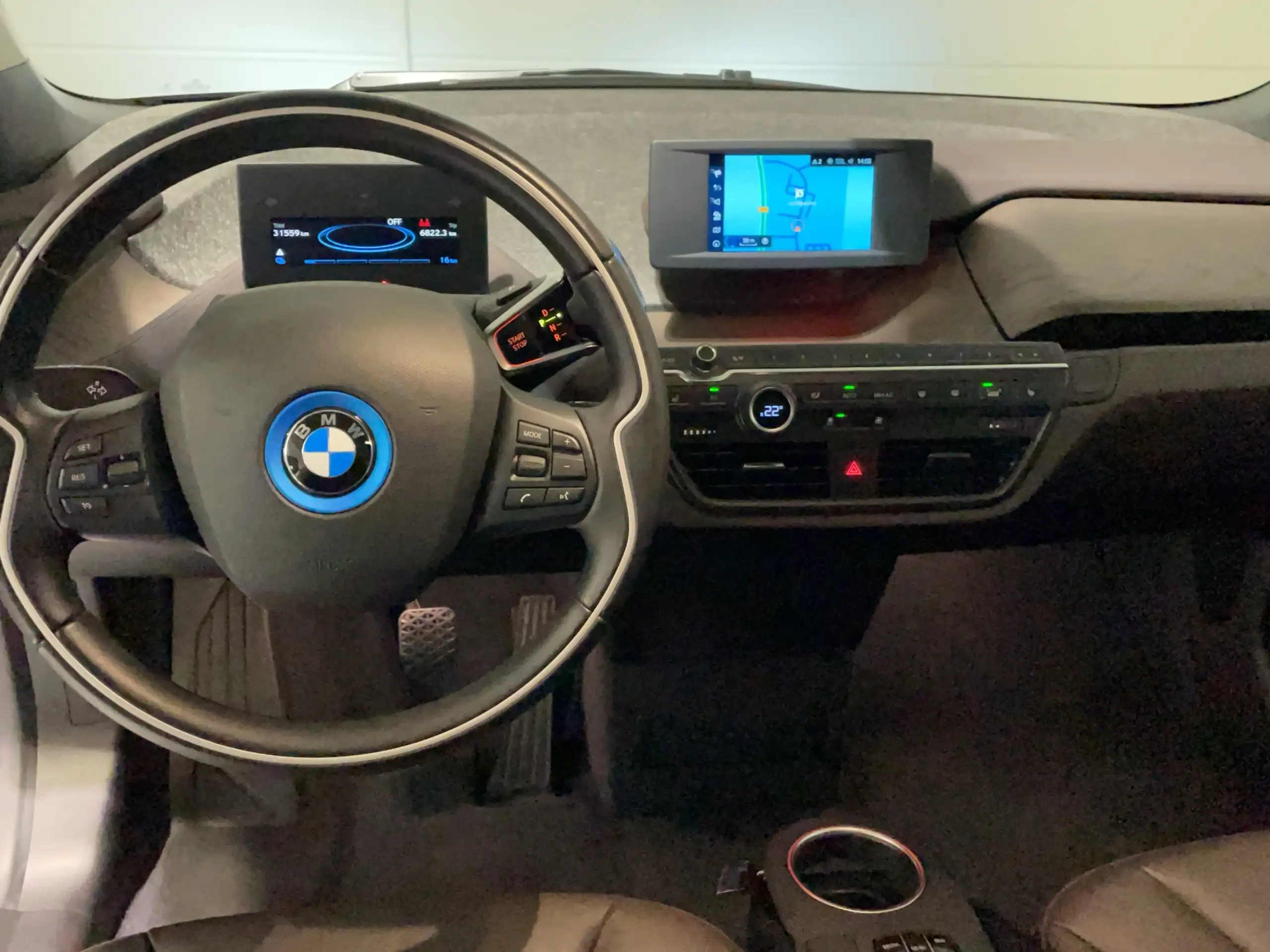 BMW - i3