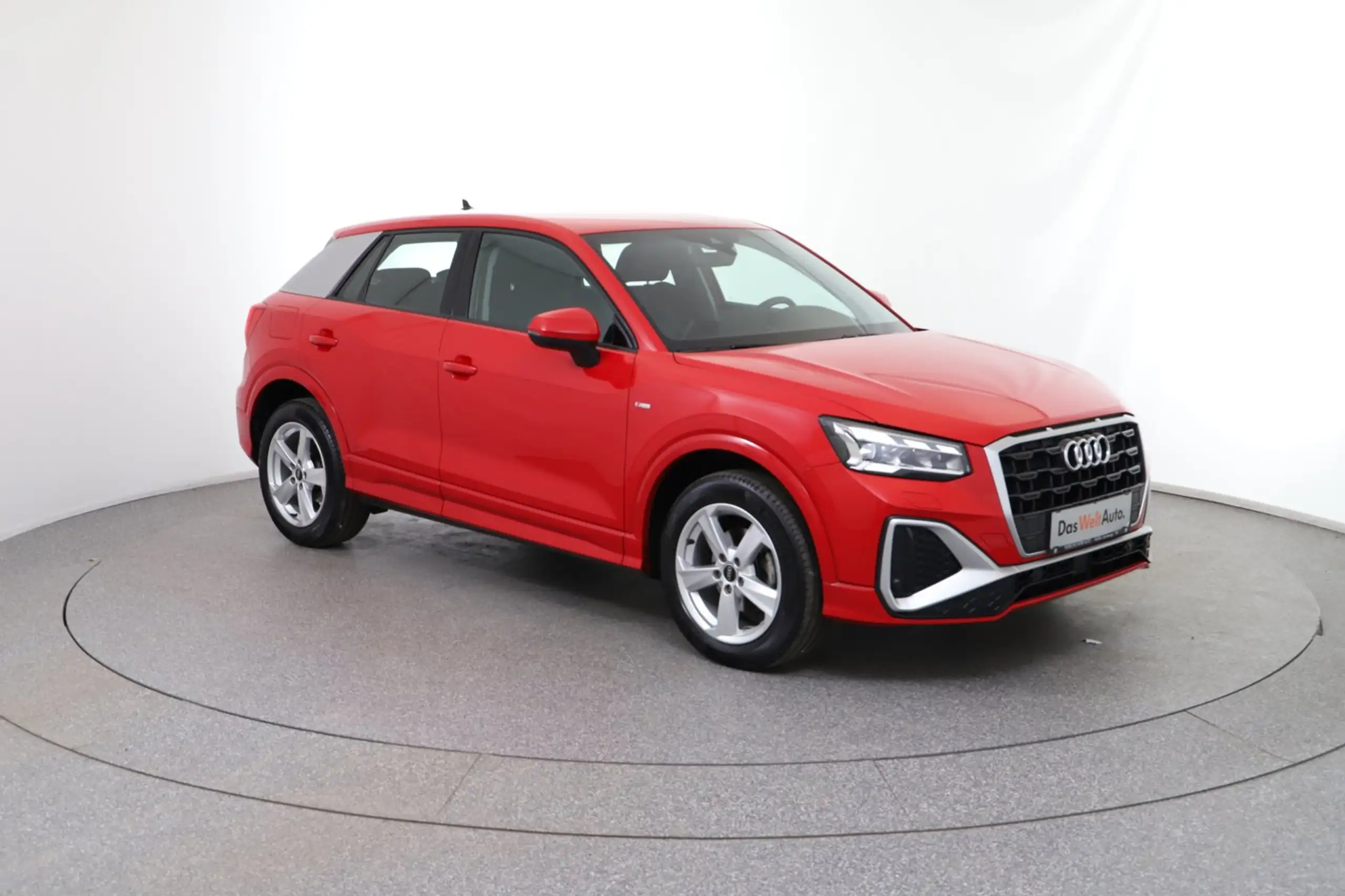 Audi - Q2