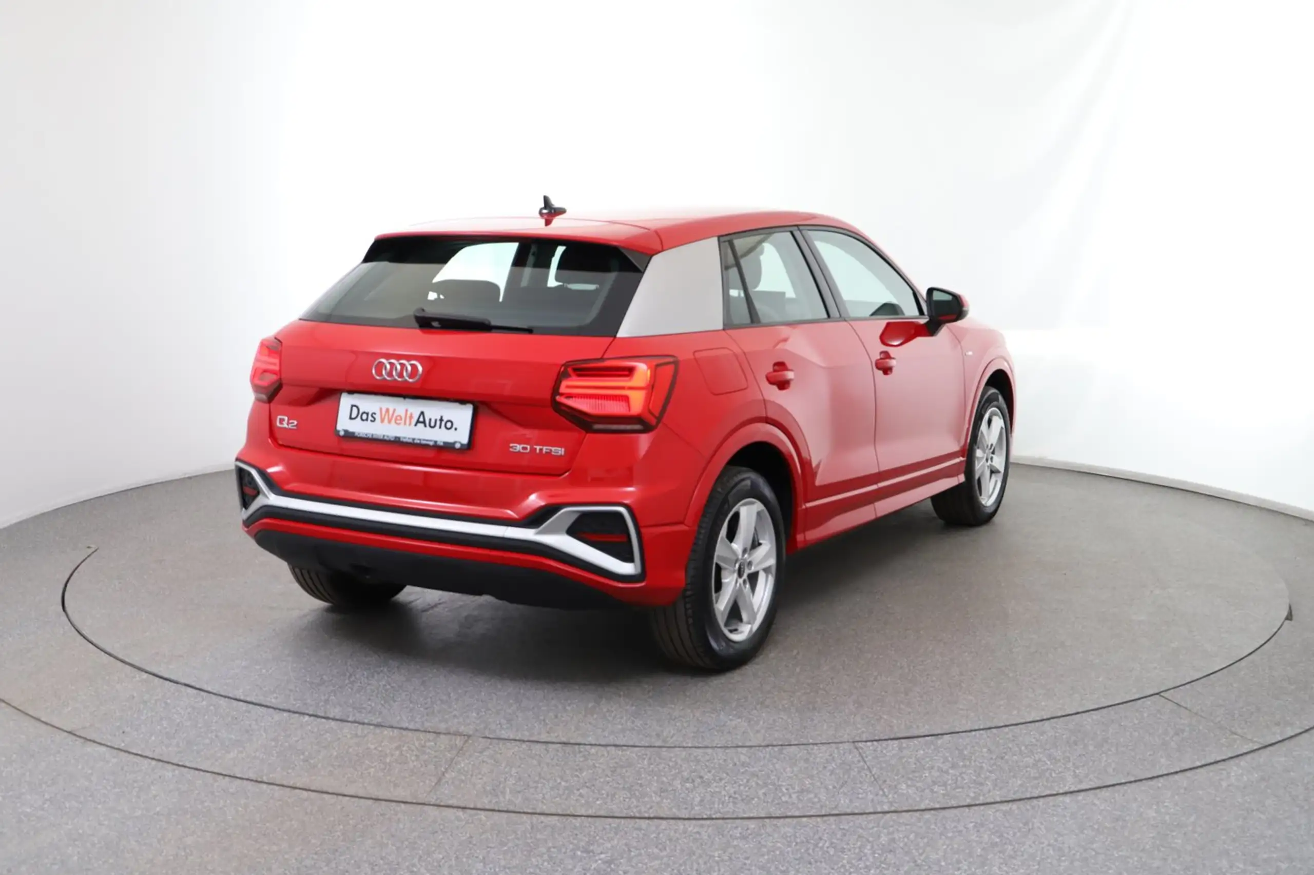 Audi - Q2