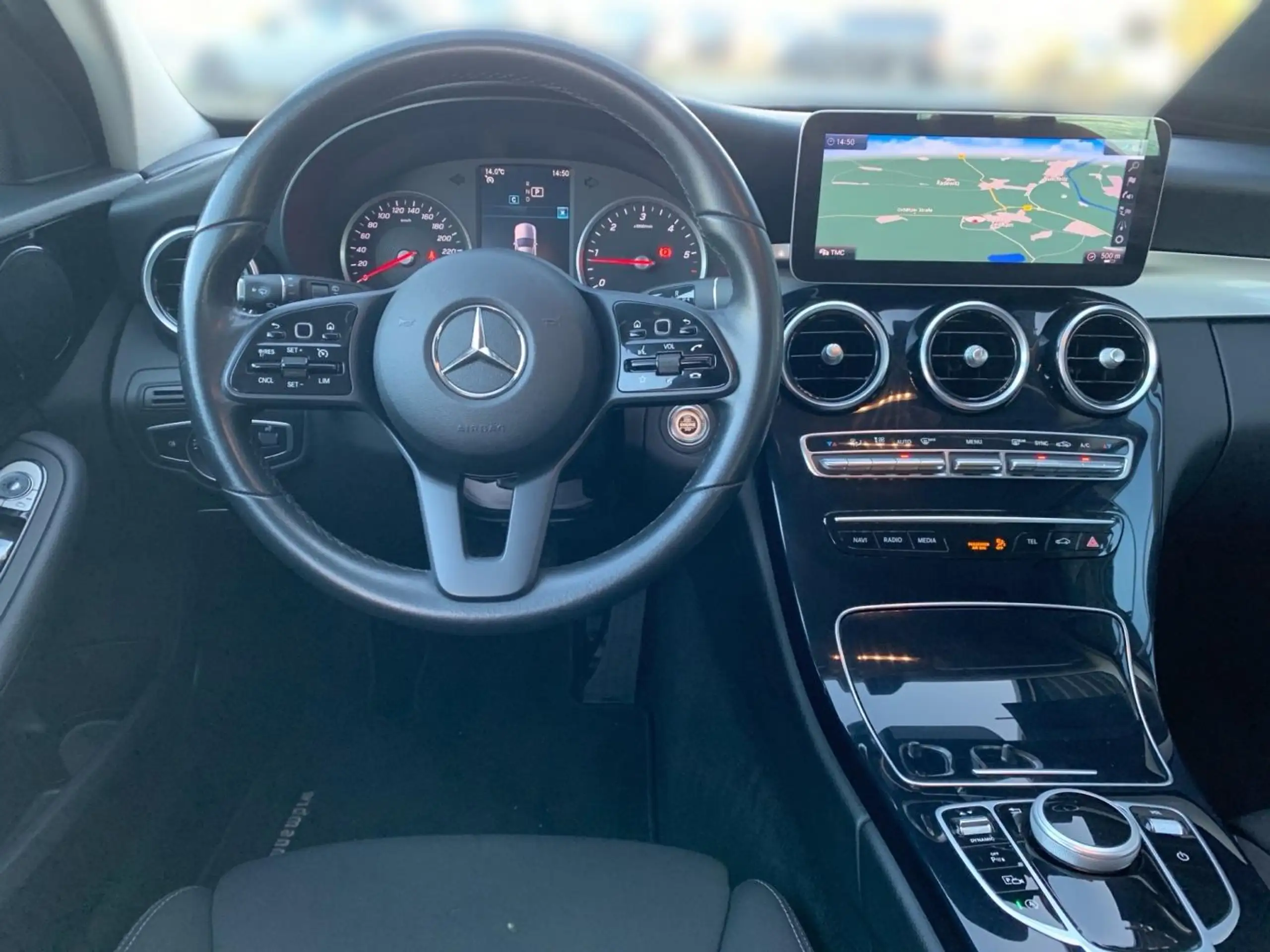 Mercedes-Benz - C 220