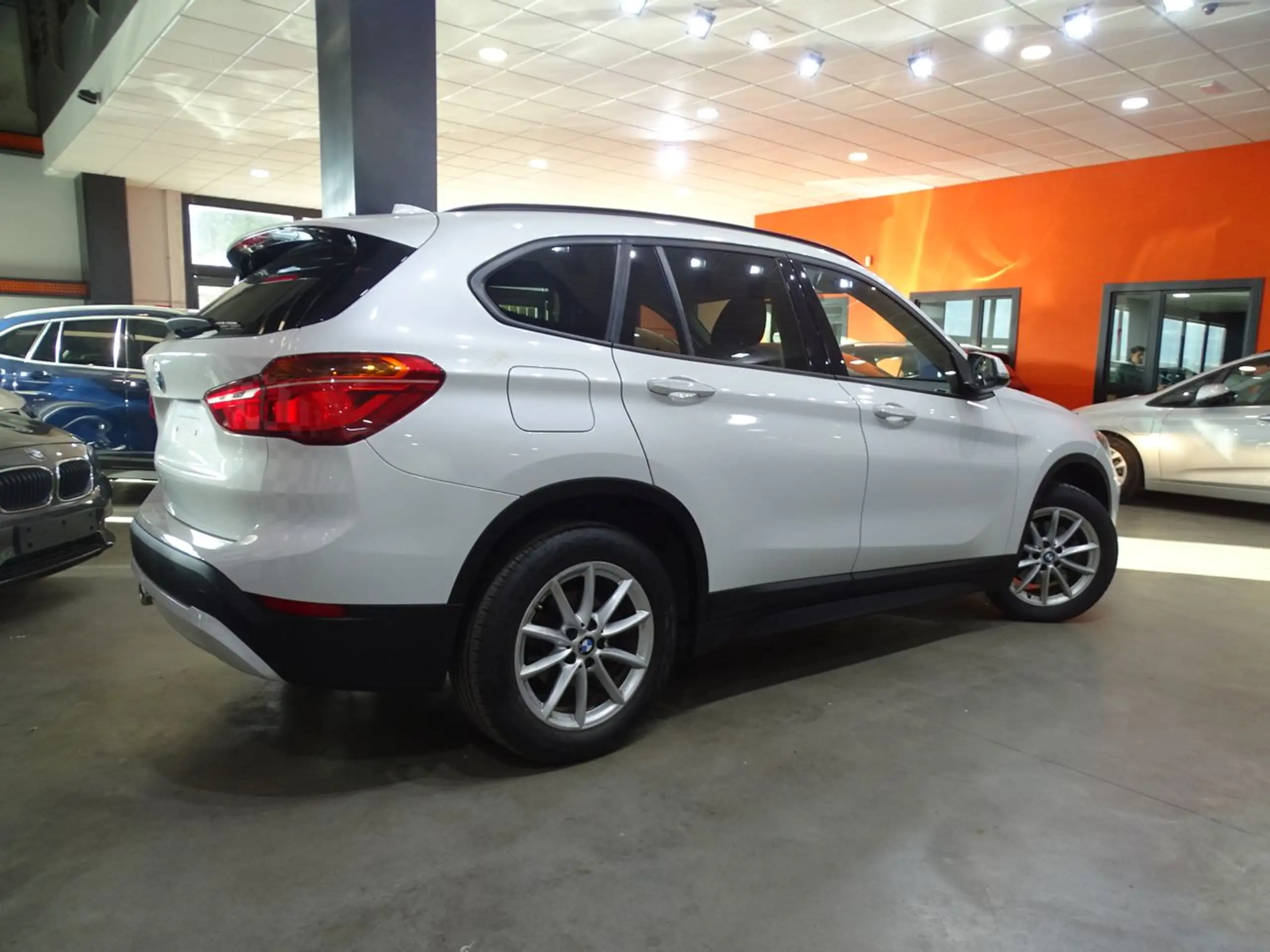 BMW - X1