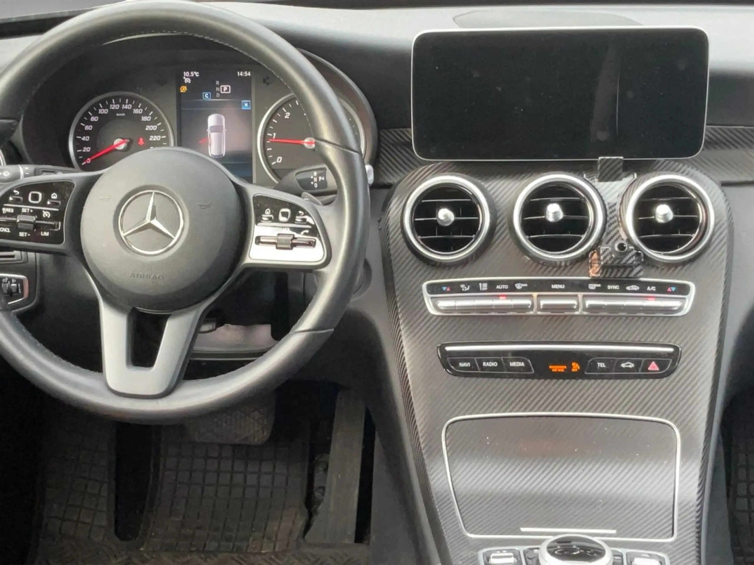 Mercedes-Benz - C 220