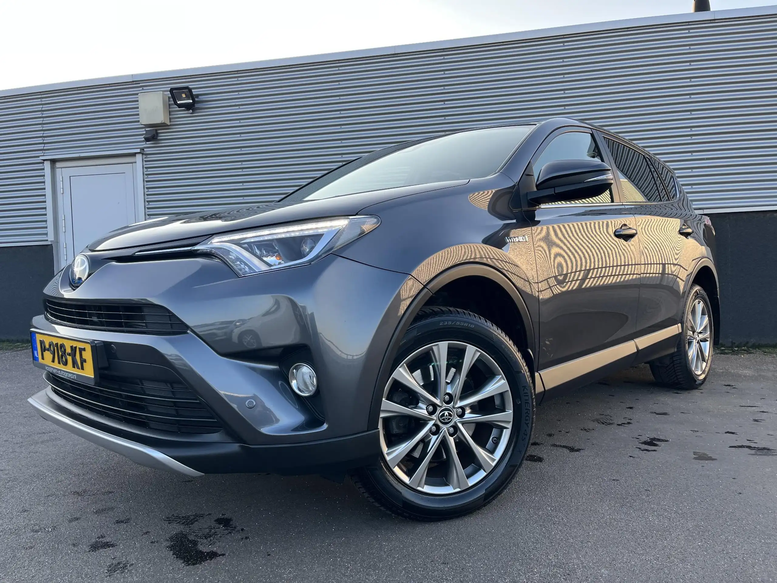 Toyota - RAV 4