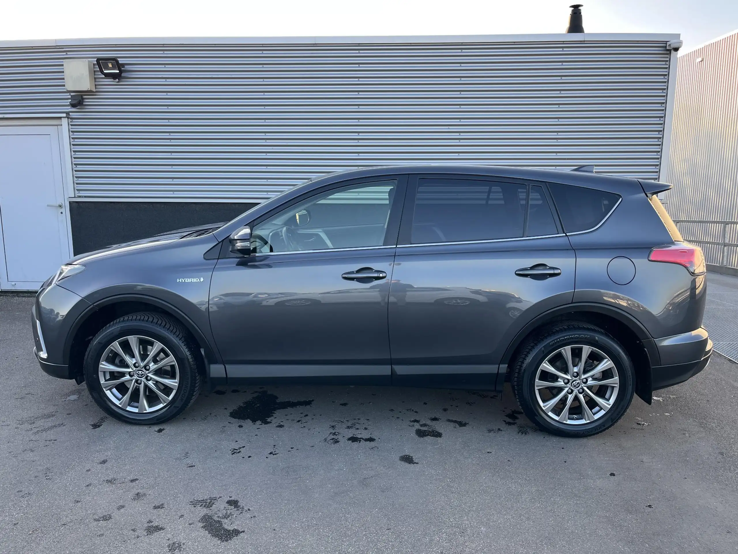 Toyota - RAV 4