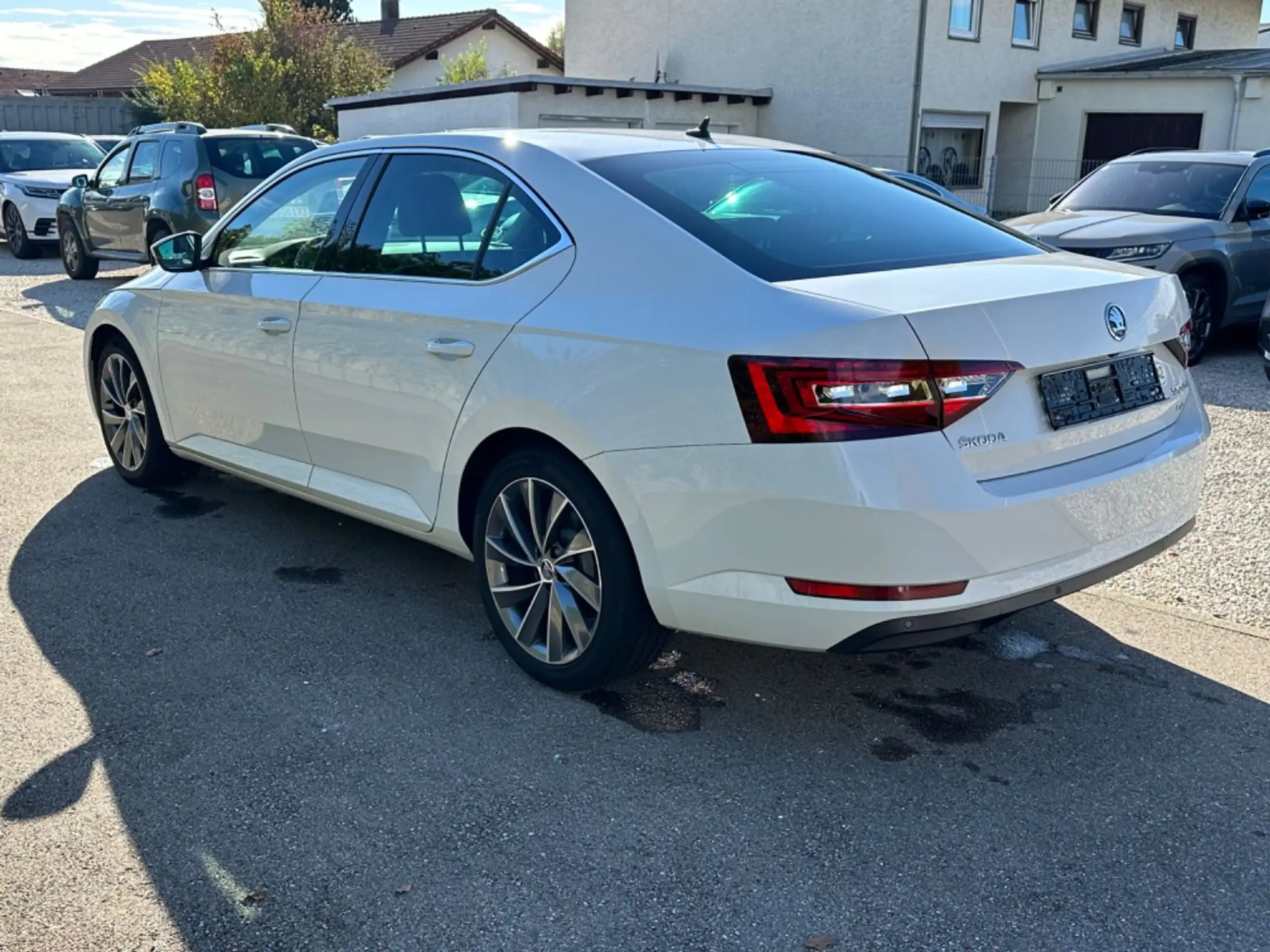 Skoda - Superb