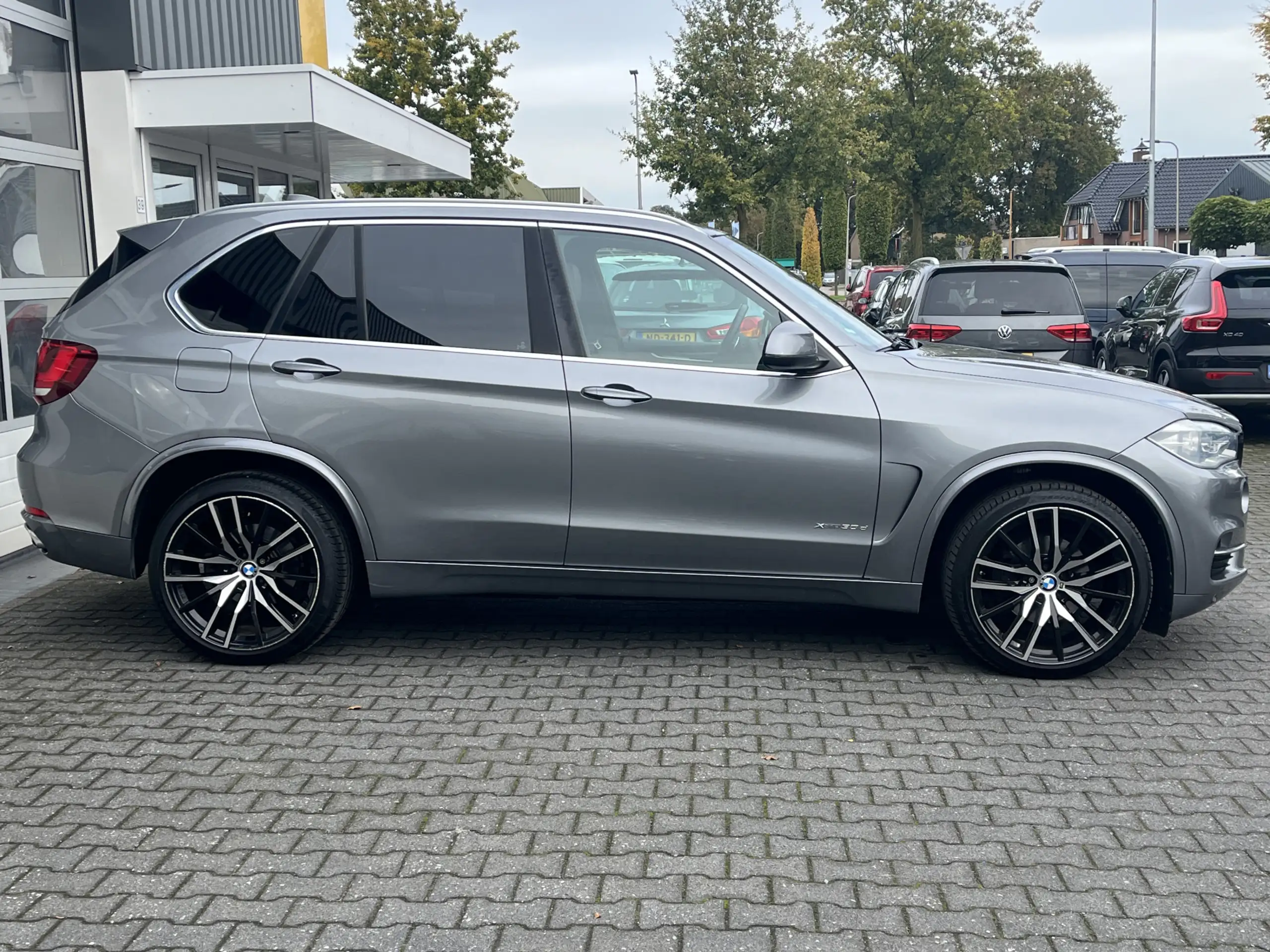 BMW - X5