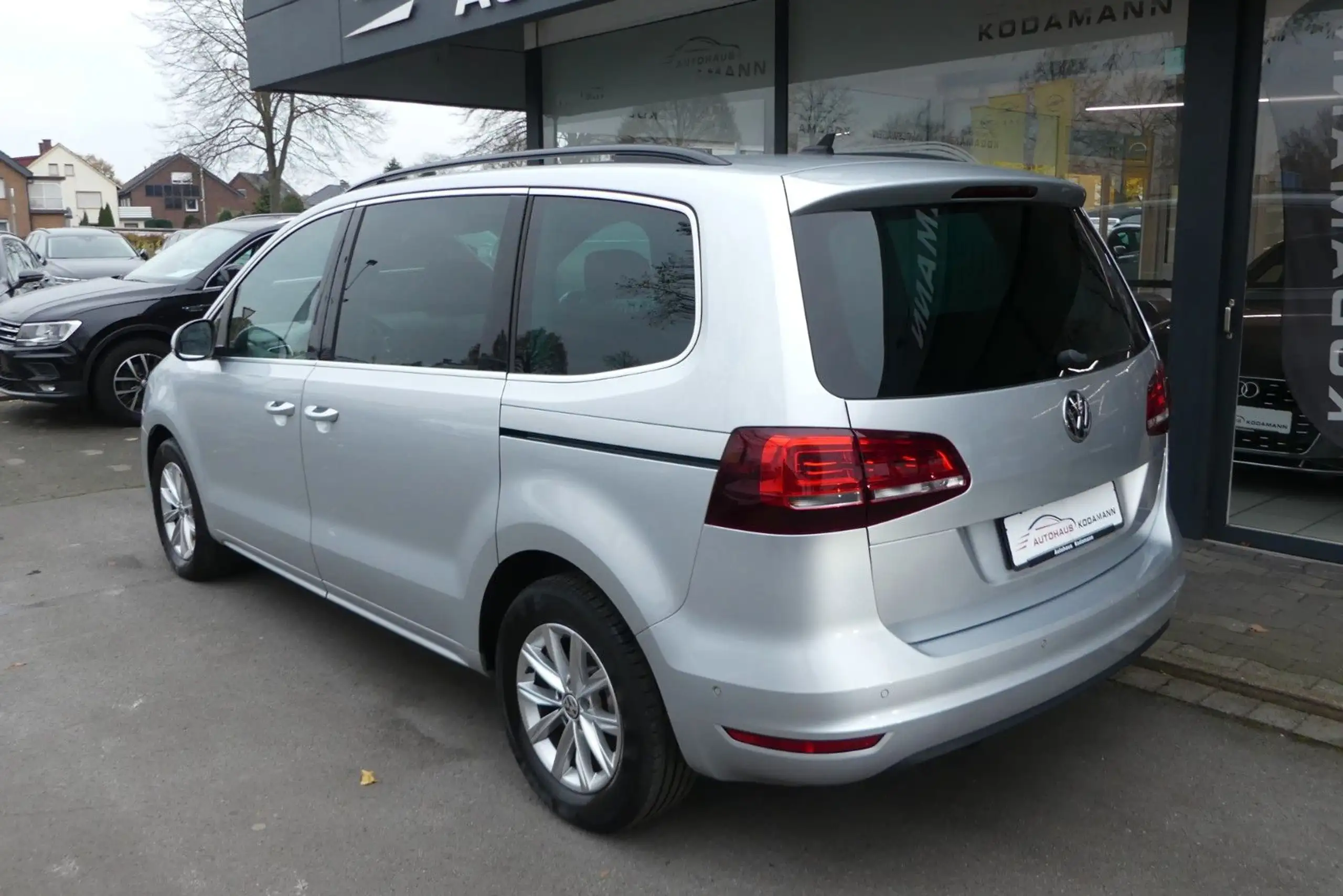 Volkswagen - Sharan