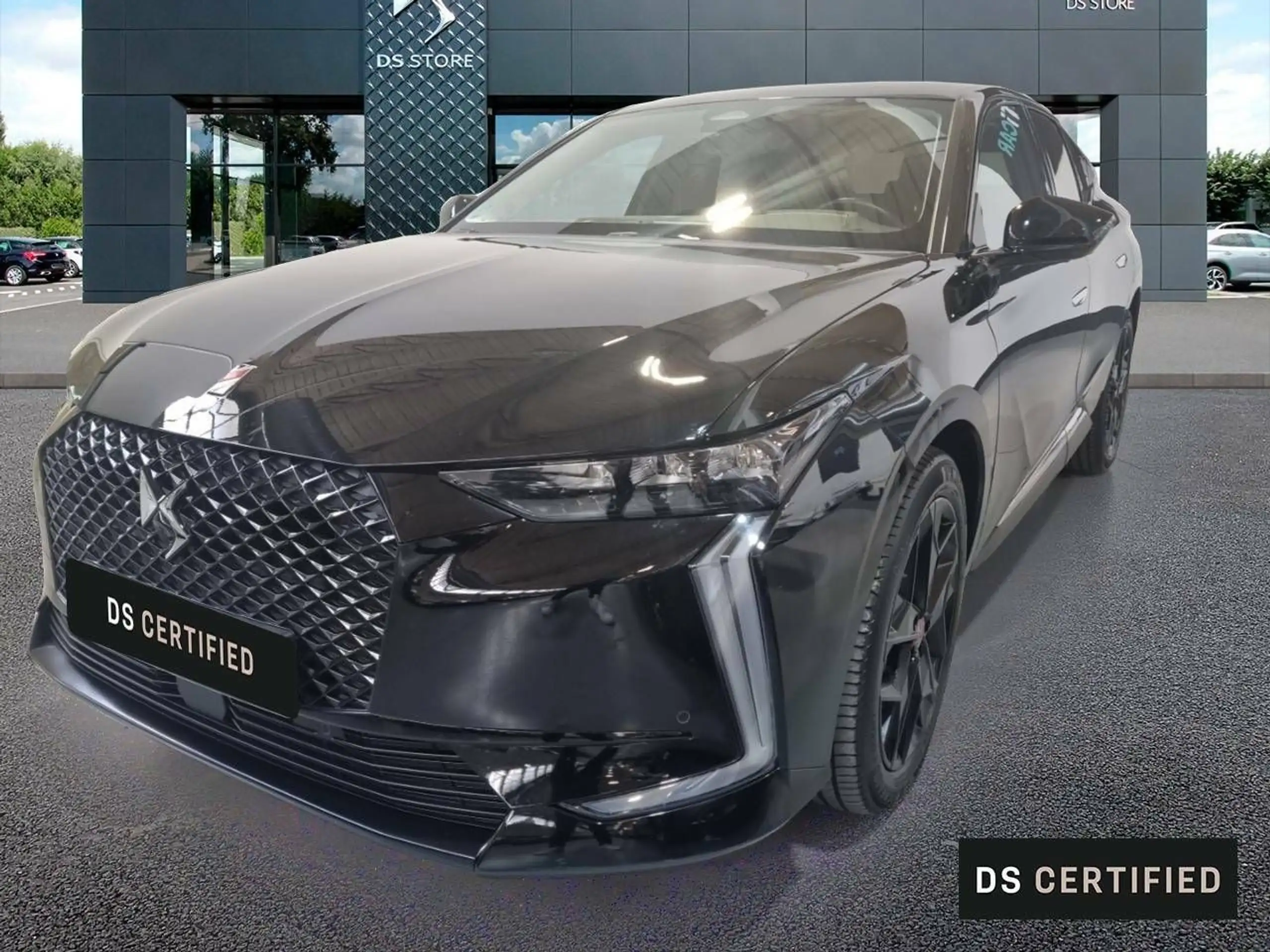 DS Automobiles - DS 4