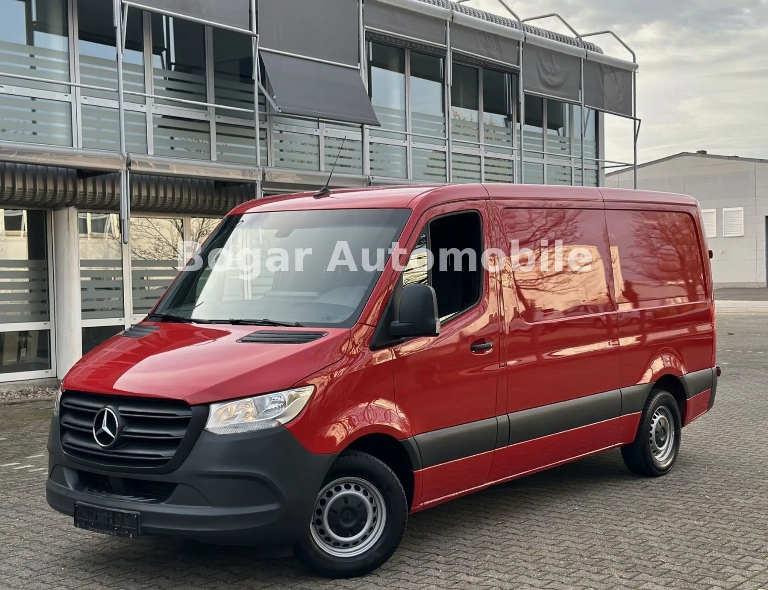 Mercedes-Benz - Sprinter