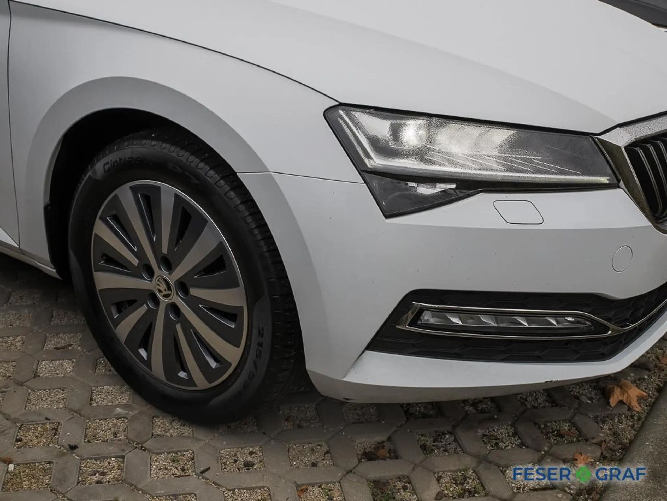 Skoda - Superb