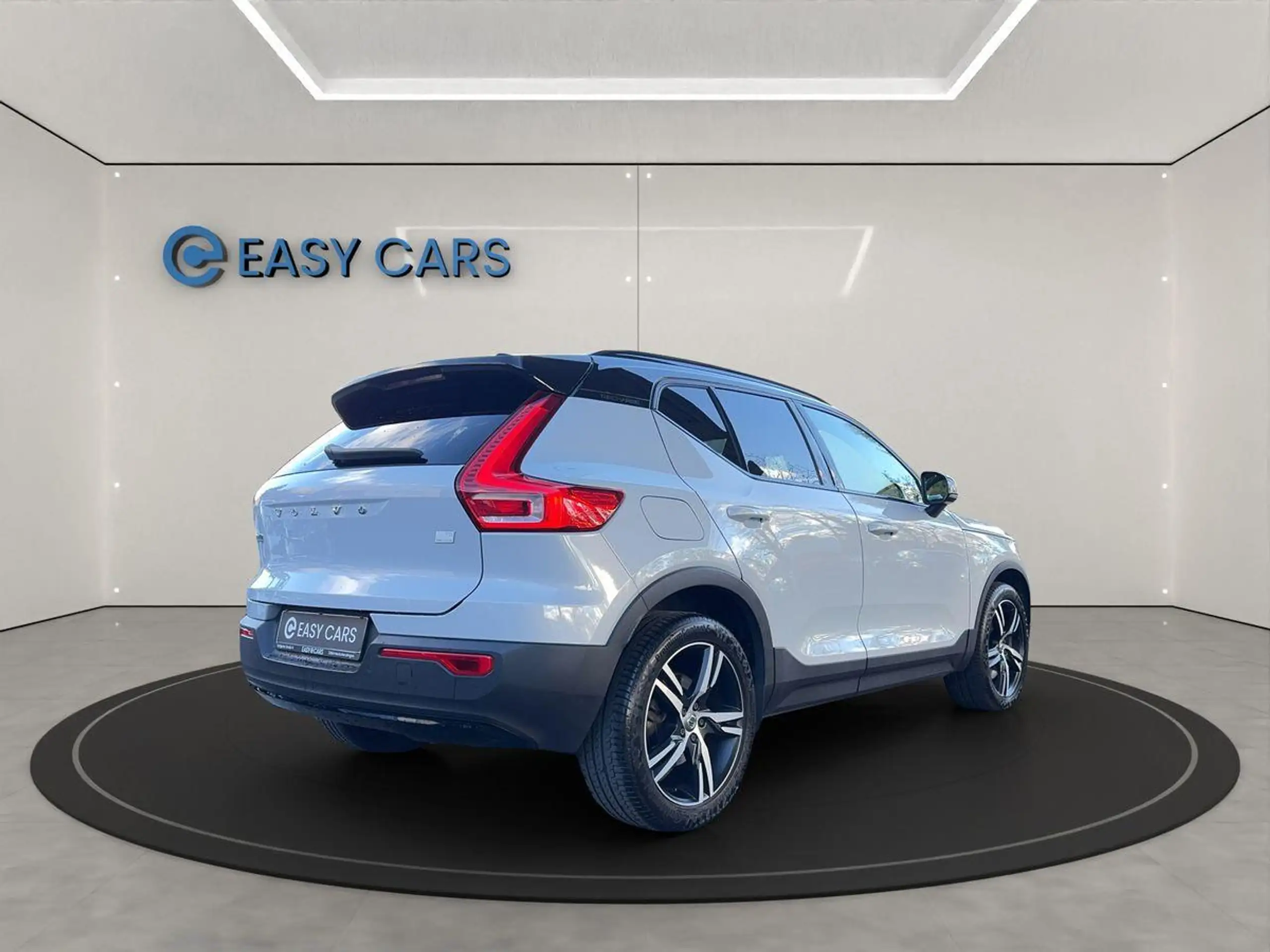 Volvo - XC40