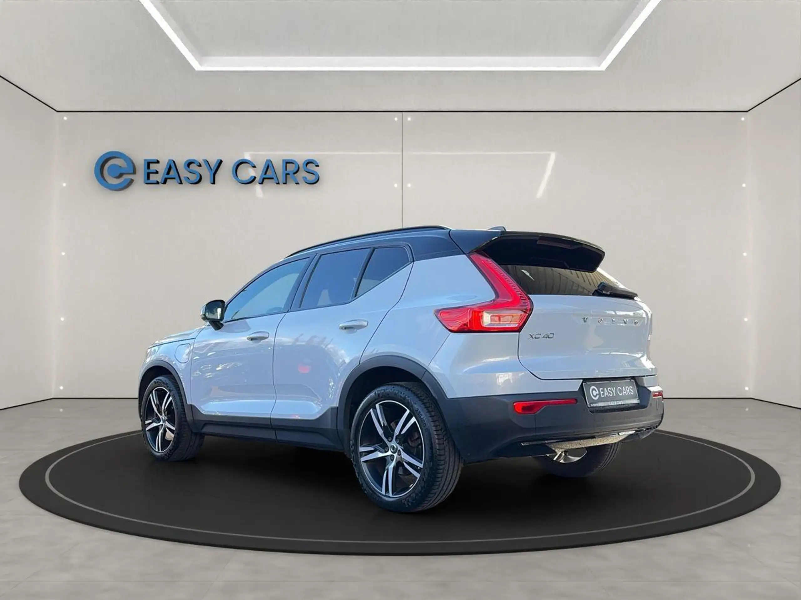 Volvo - XC40