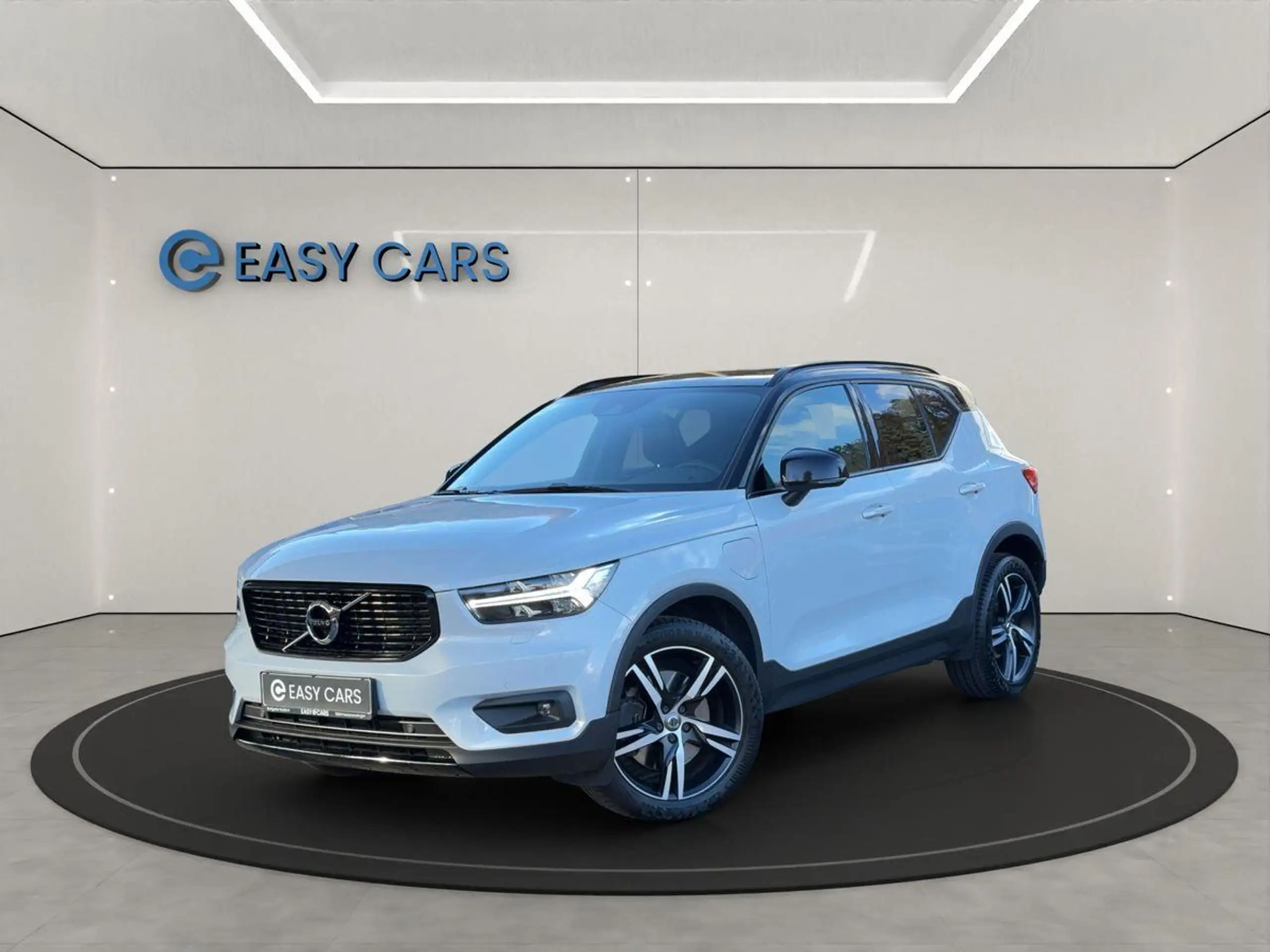 Volvo - XC40