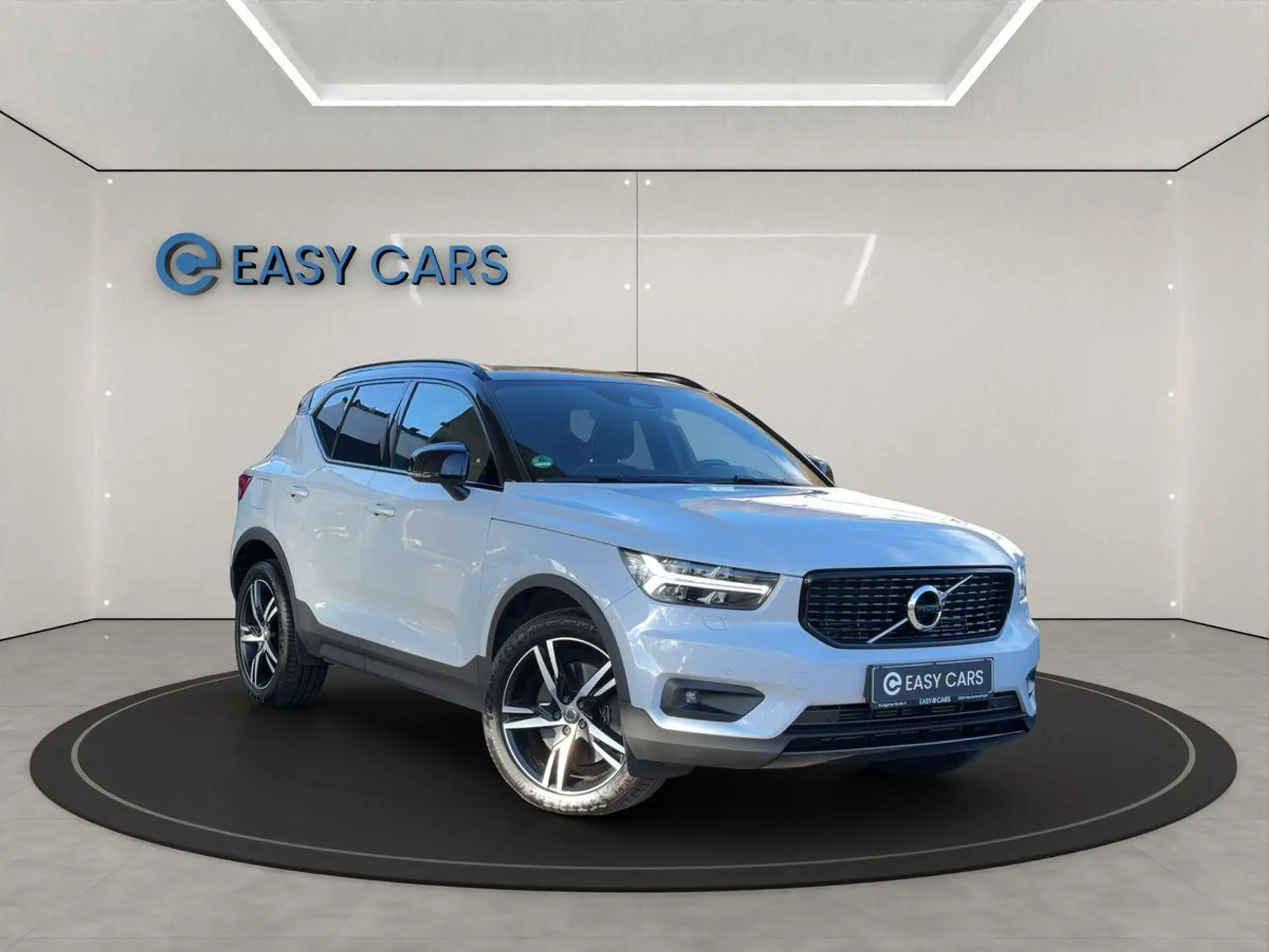 Volvo - XC40