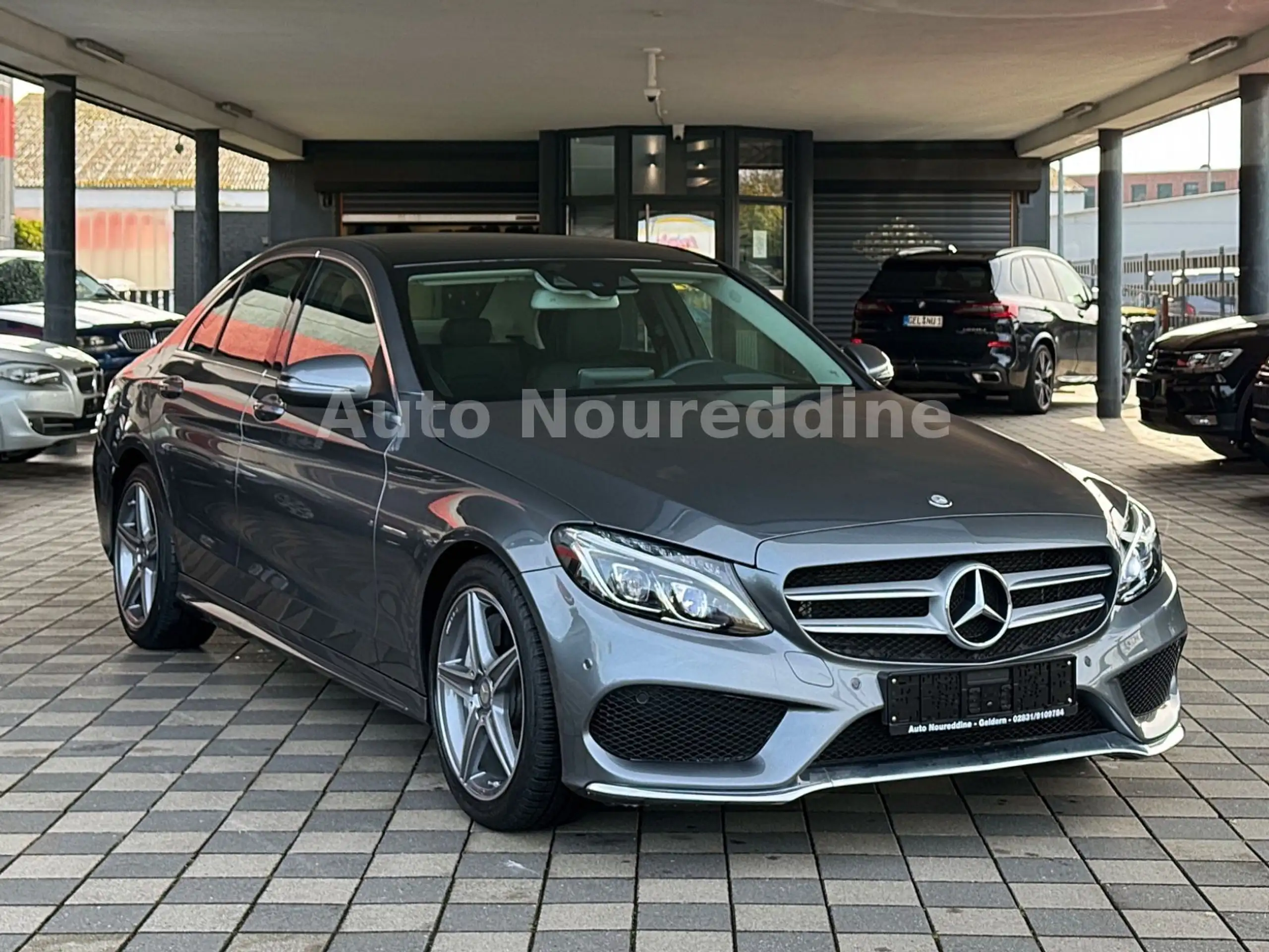 Mercedes-Benz - C 250