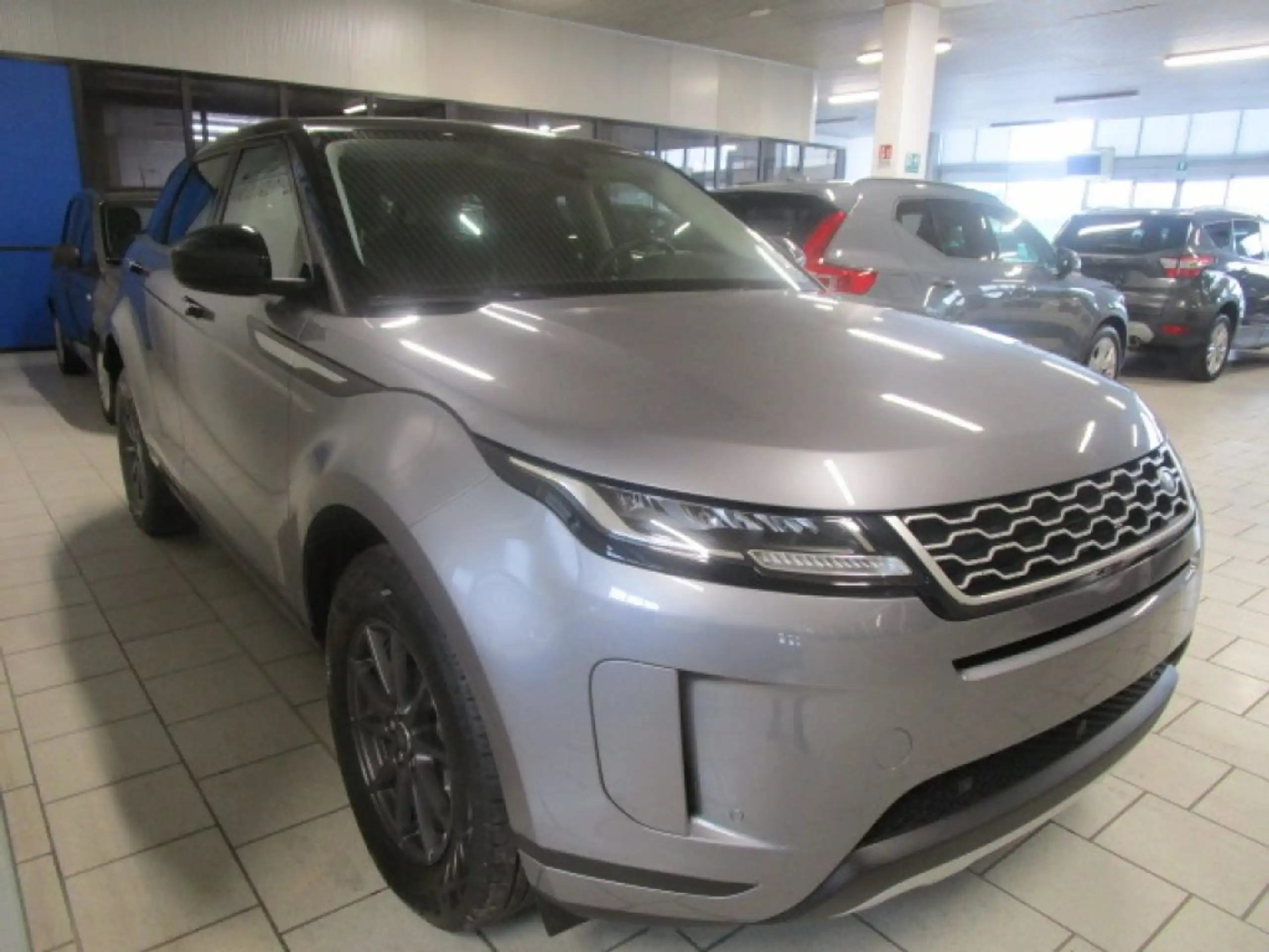 Land Rover - Range Rover Evoque