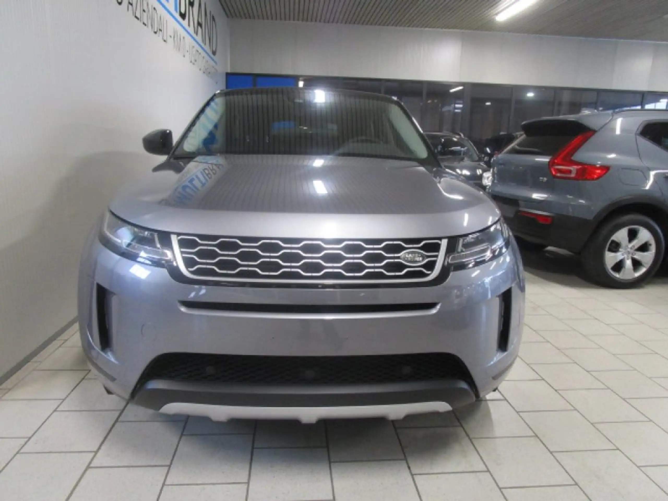 Land Rover - Range Rover Evoque